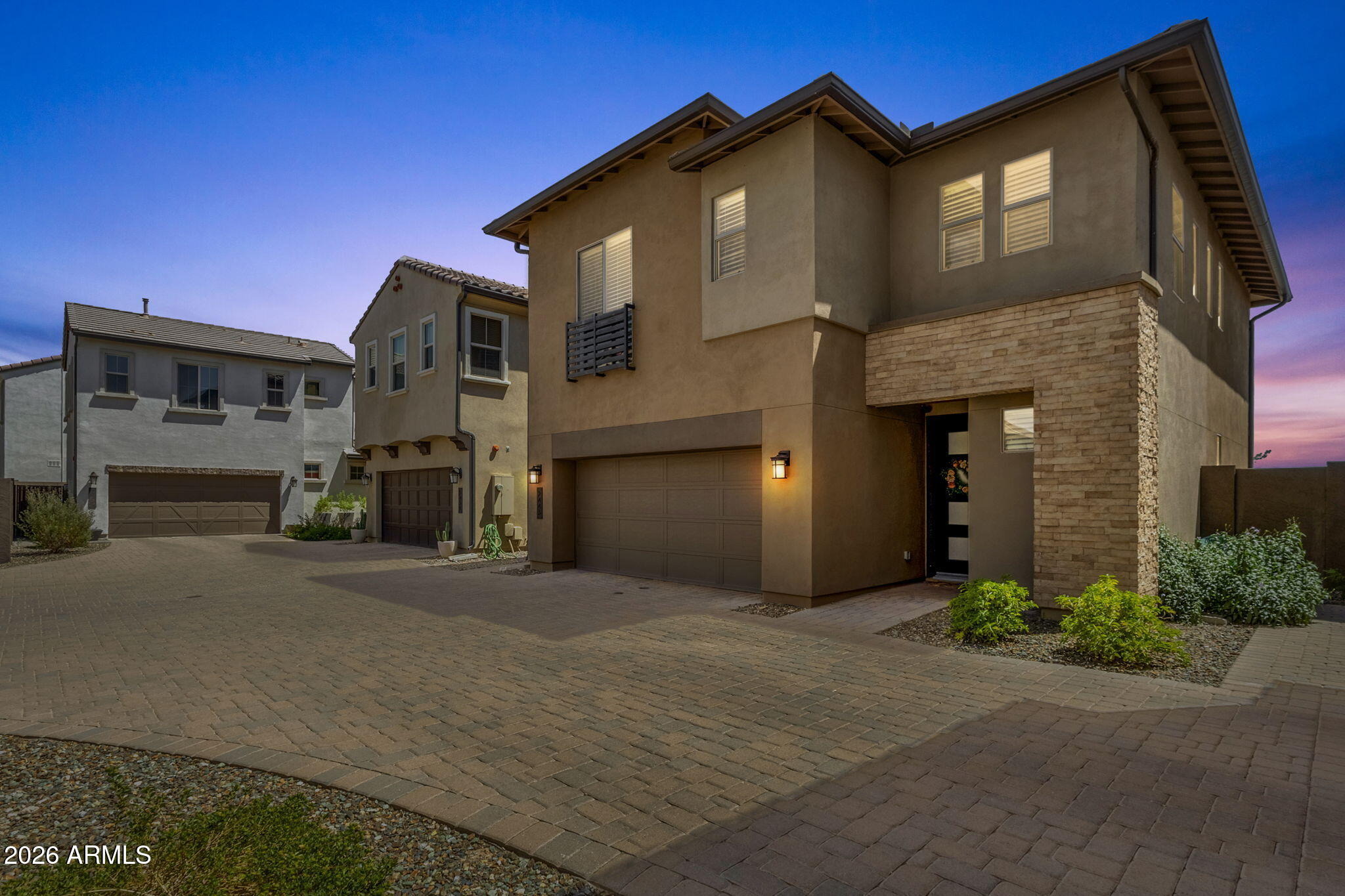Gloria Ln, Phoenix, AZ 85085