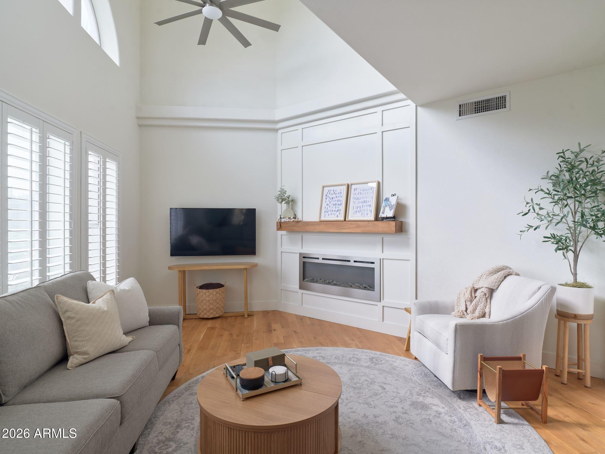 51st St, Phoenix, AZ 85044