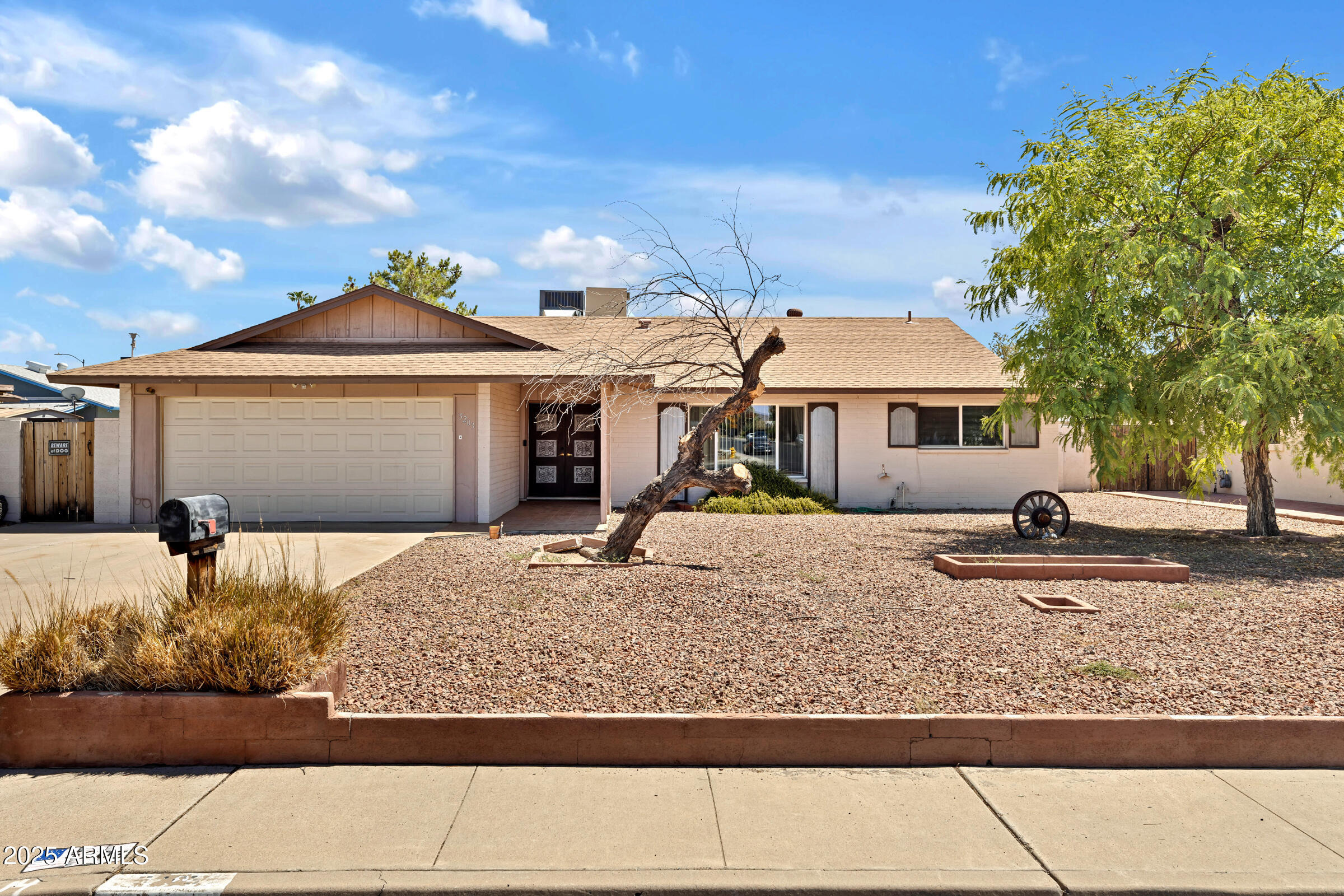 Acoma Dr, Glendale, AZ 85306