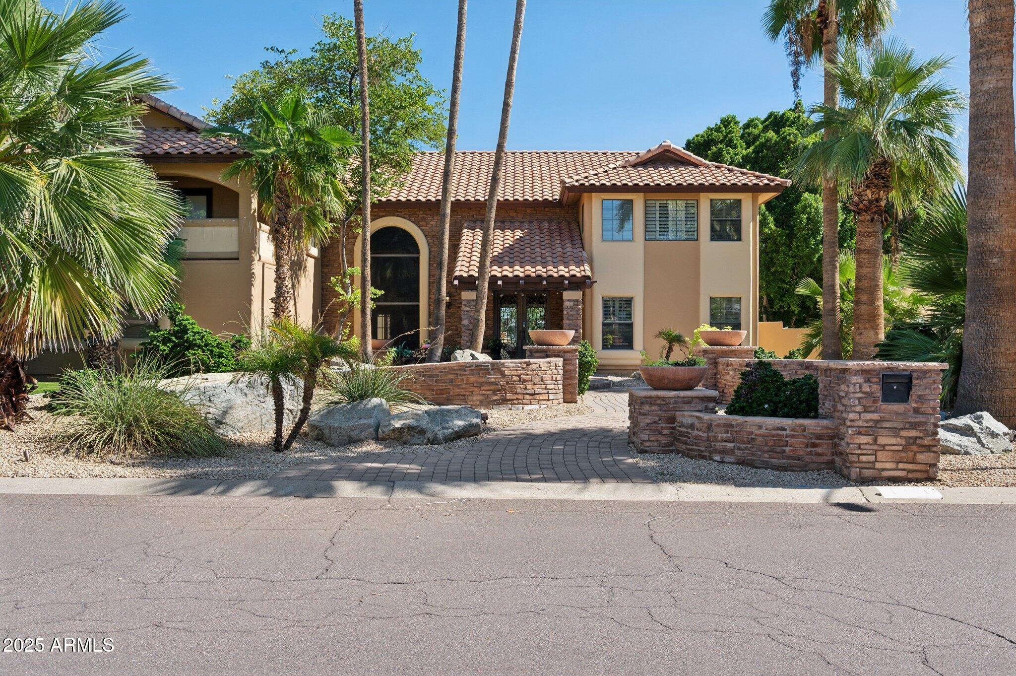 Blackfoot Dr, Phoenix, AZ 85044