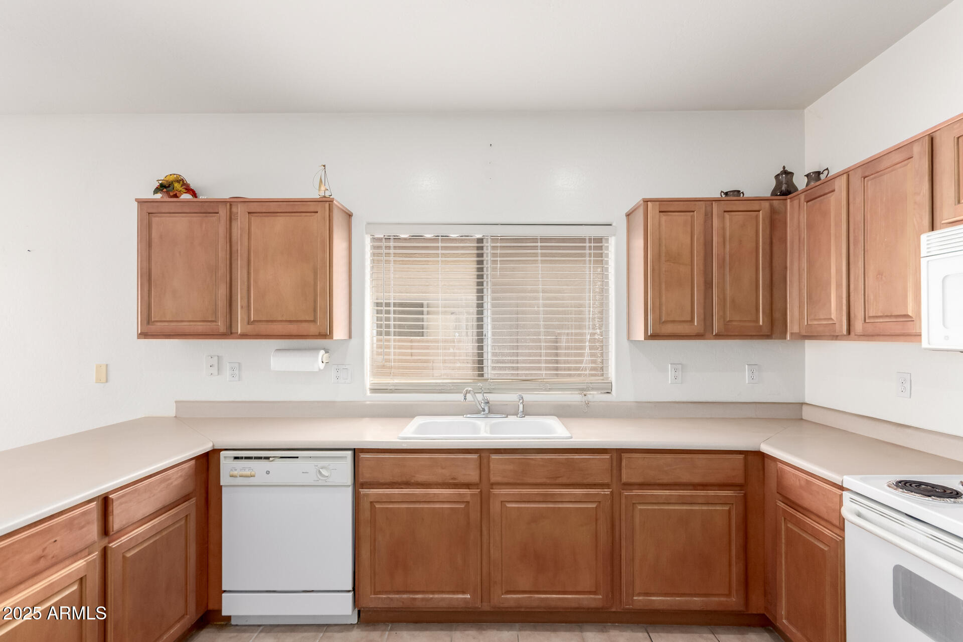 Alamendras St, Maricopa, AZ 85139 #1