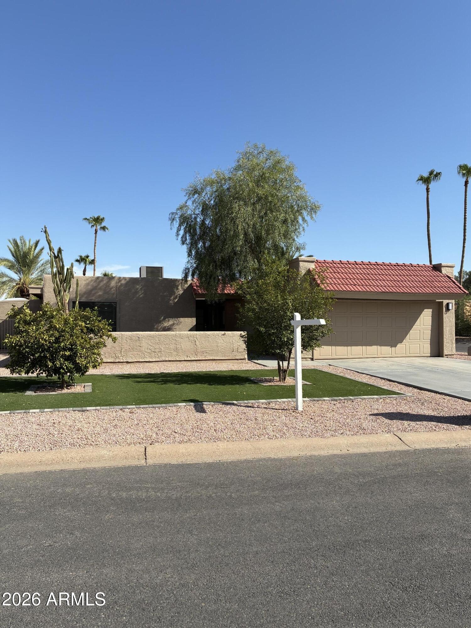 Palomino Pl, Sun Lakes, AZ 85248