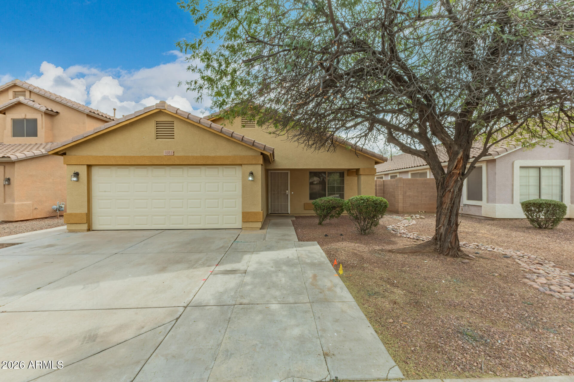 Davis Ln, Avondale, AZ 85323