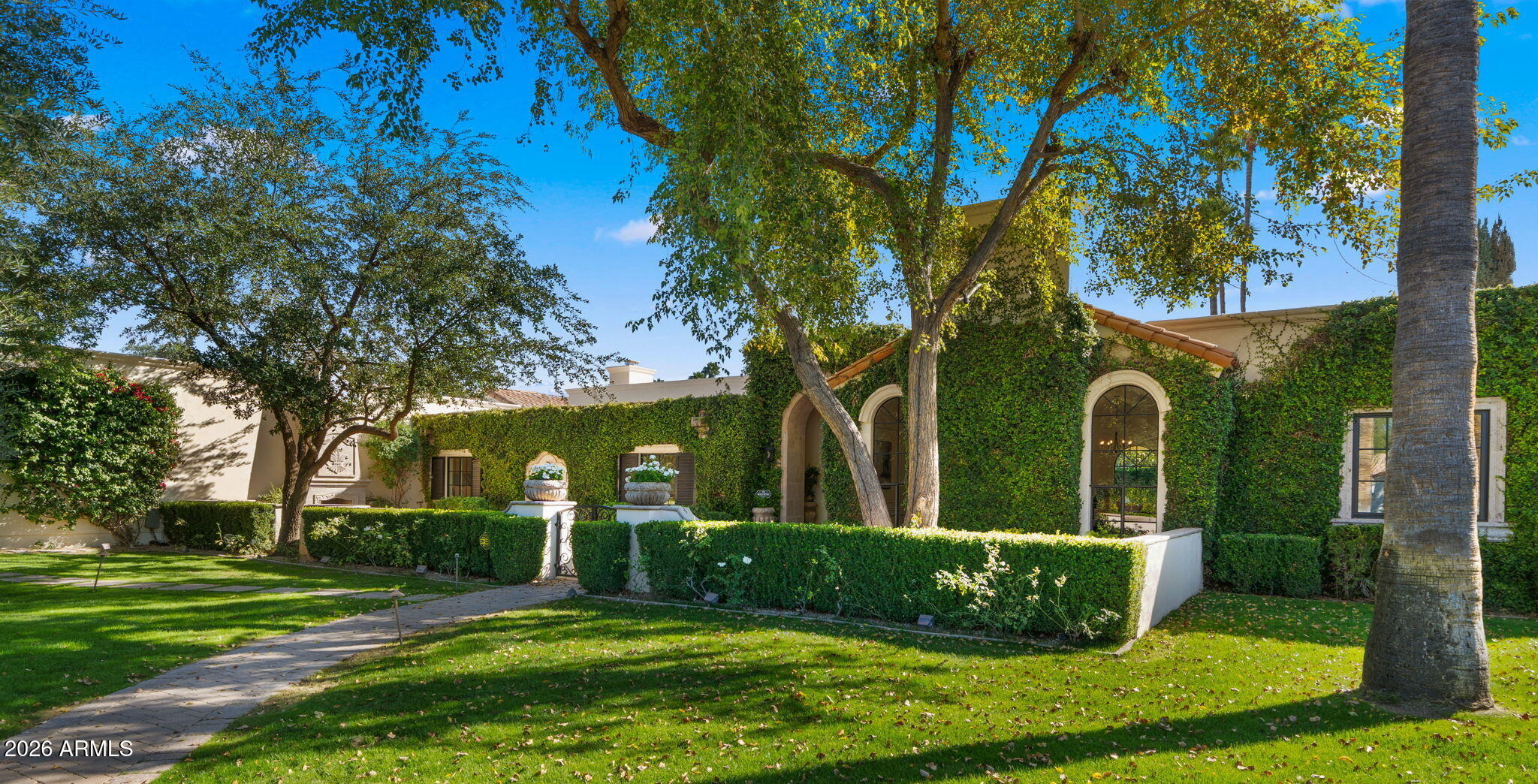 Golf Dr, Paradise Valley, AZ 85253