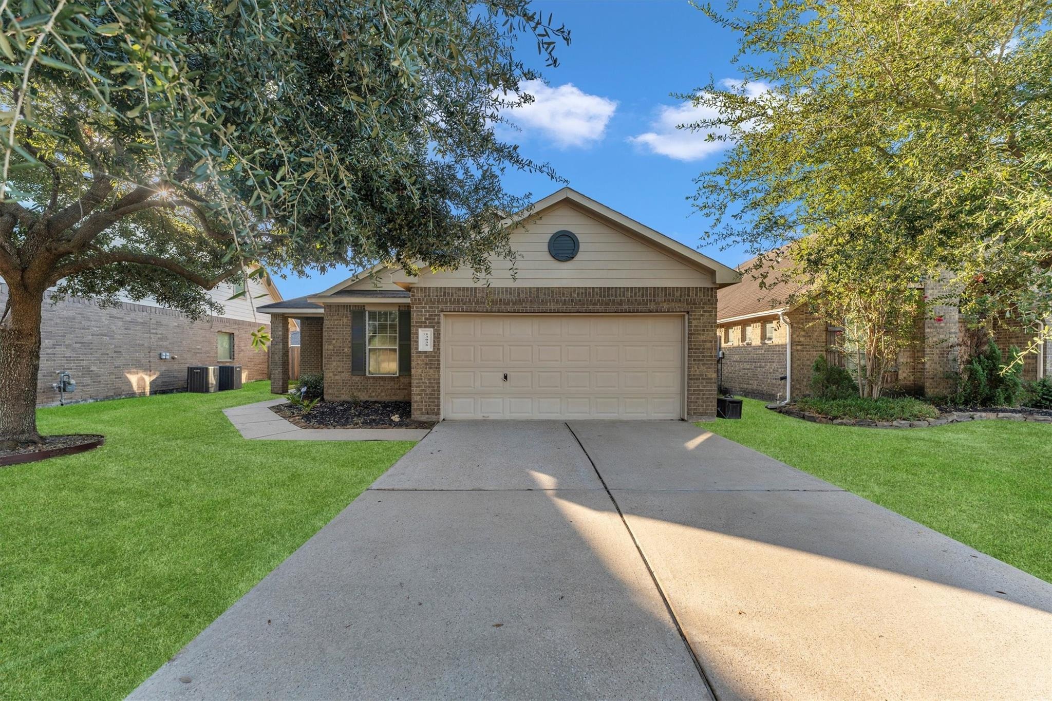 Avery Ridge Ln, Tomball, TX 77377