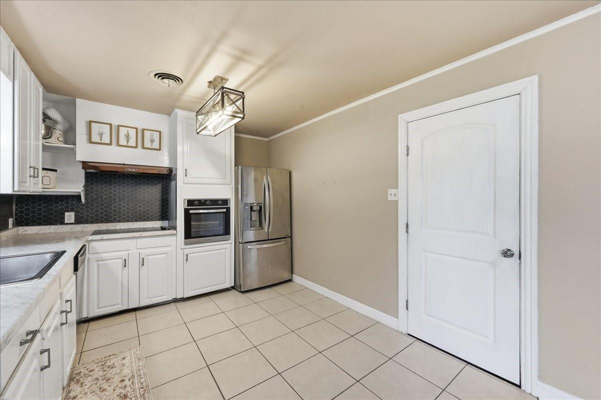 Laurie Ln, Lumberton, TX 77657 #1