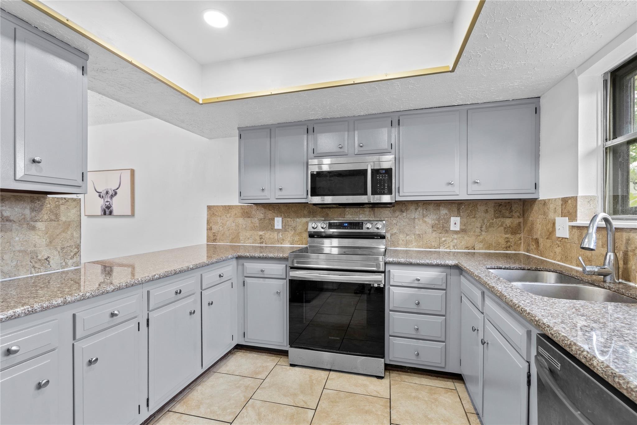 Briar Bayou Dr, Houston, TX 77072 #1