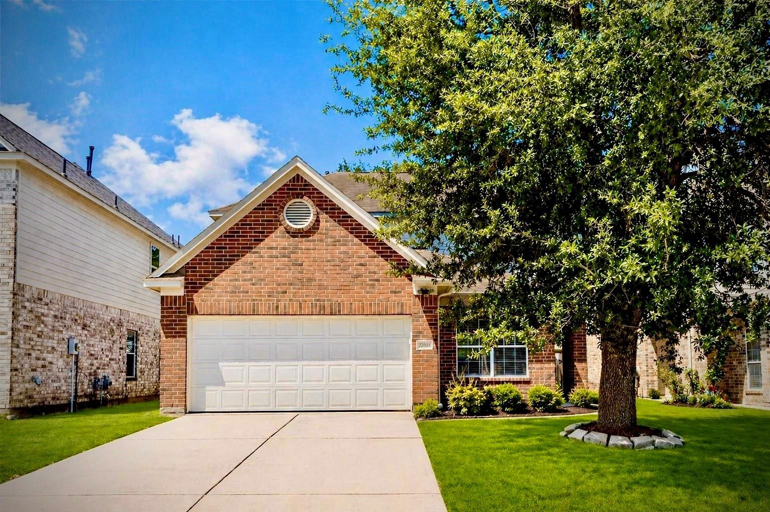 Spring Crossing Dr, Spring, TX 77373