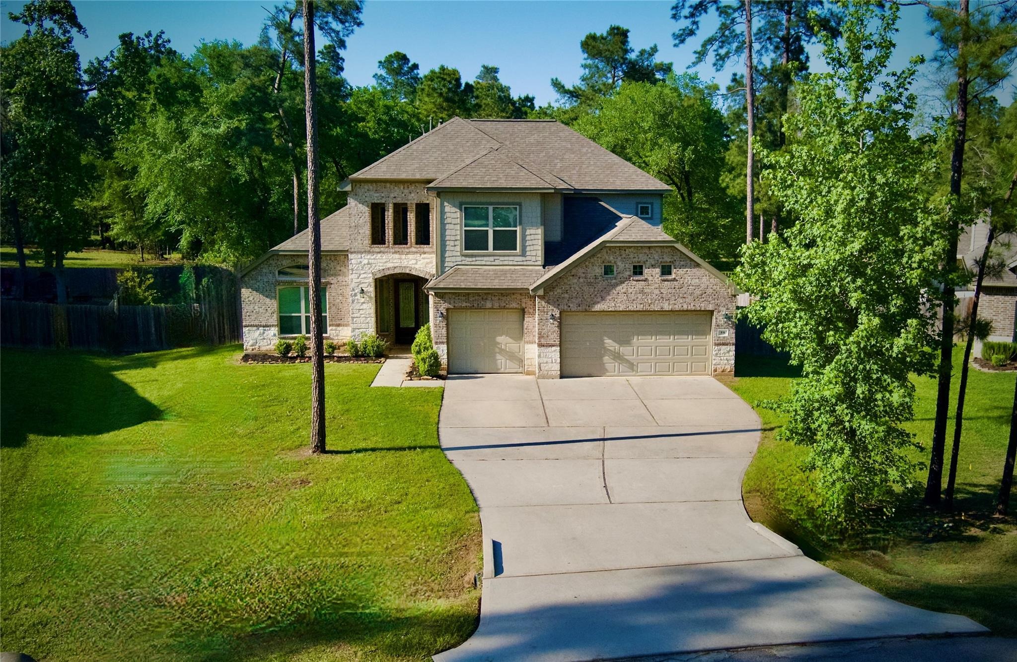 Beaconsfield Dr, Magnolia, TX 77355