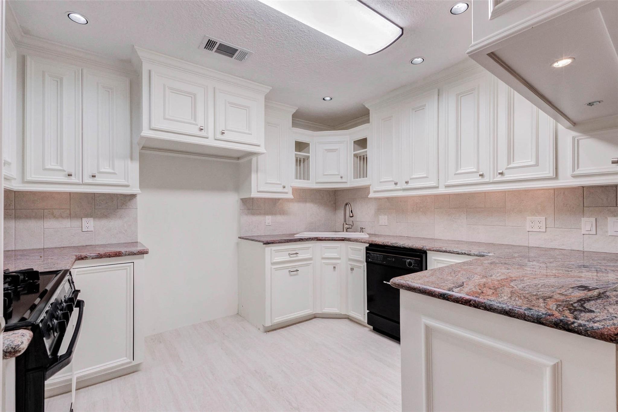 Val Verde St, Houston, TX 77063 #1