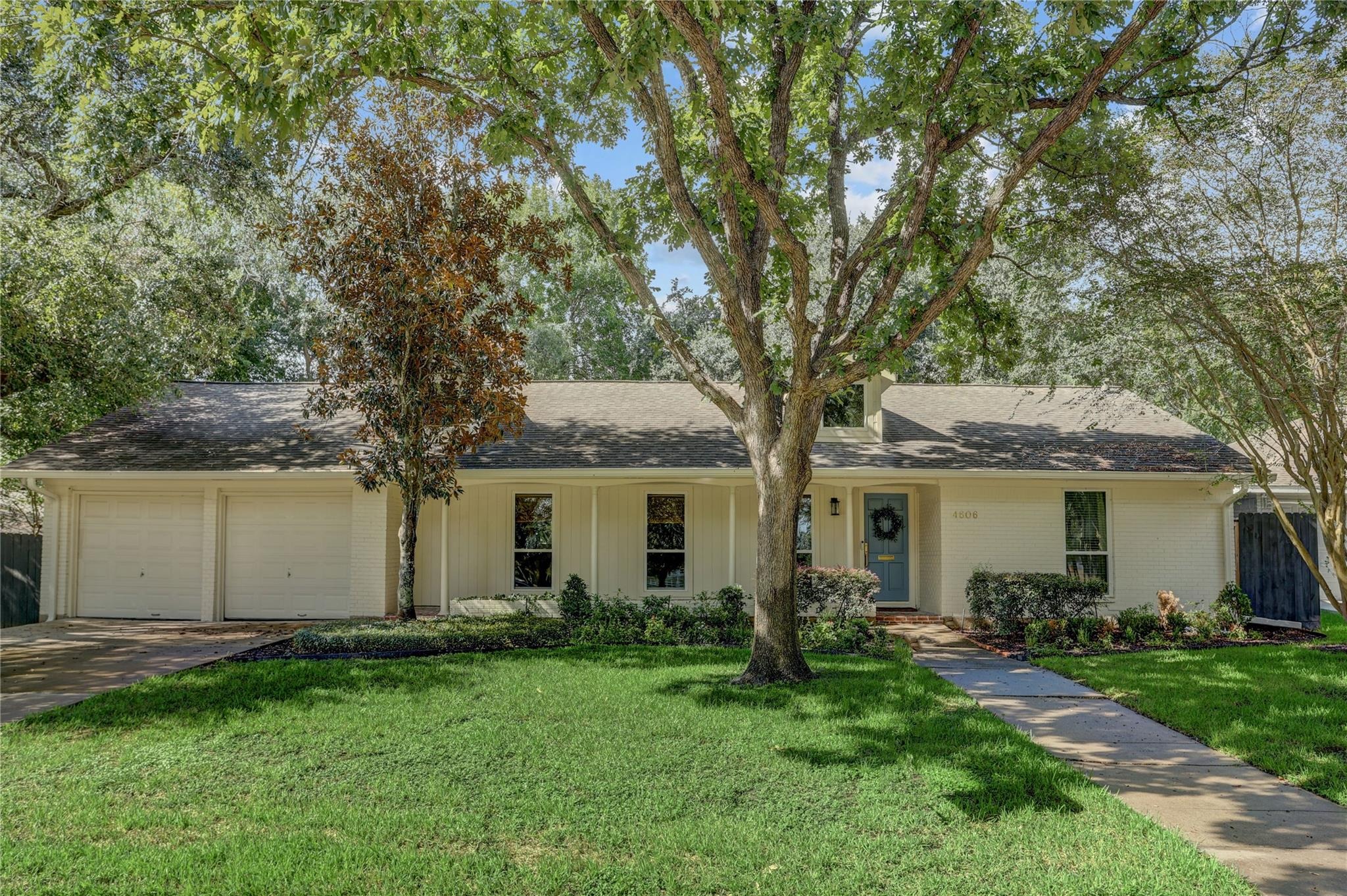 Waynesboro Dr, Houston, TX 77035