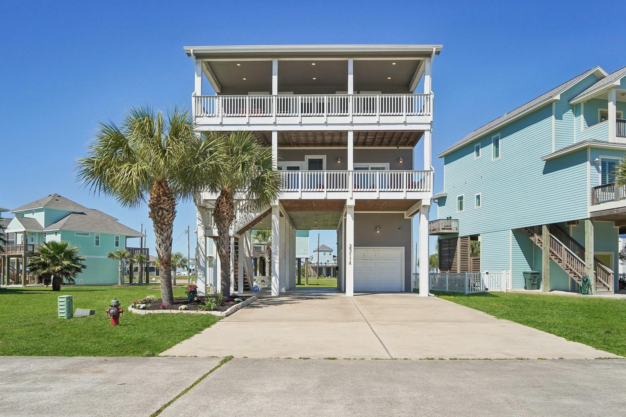 Sausalito Dr, Galveston, TX 77554