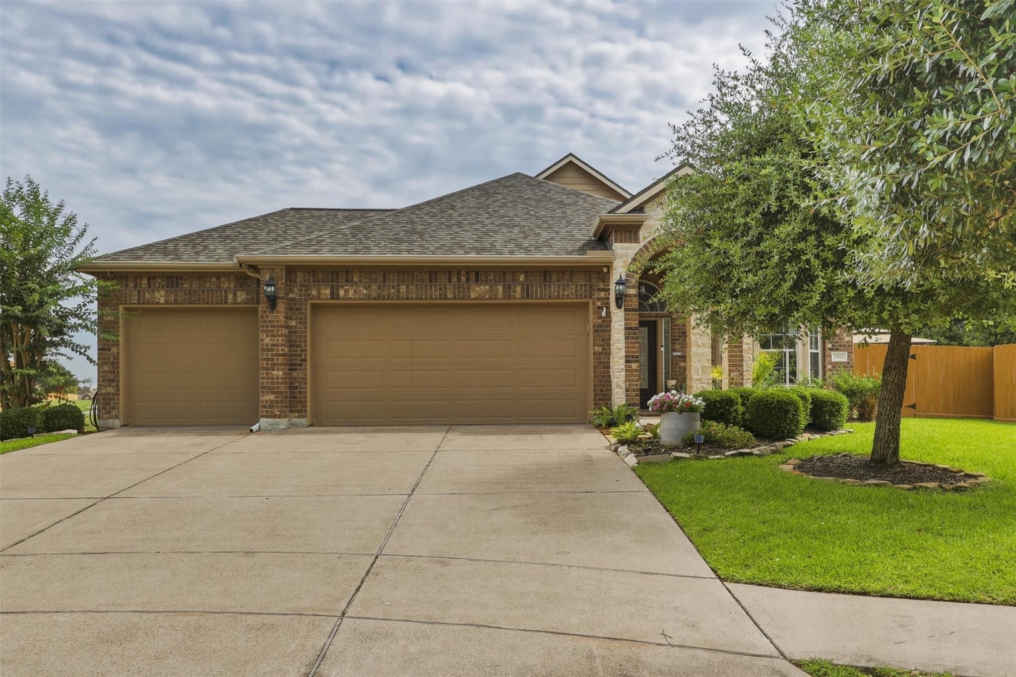 Milano Ln, League City, TX 77573