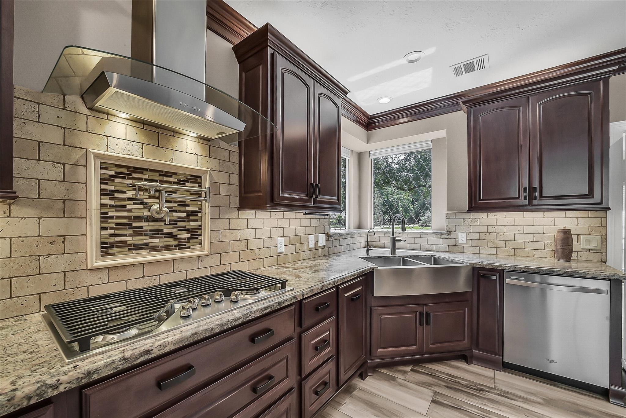 Oaks Forks Dr, Kingwood, TX 77339 #1