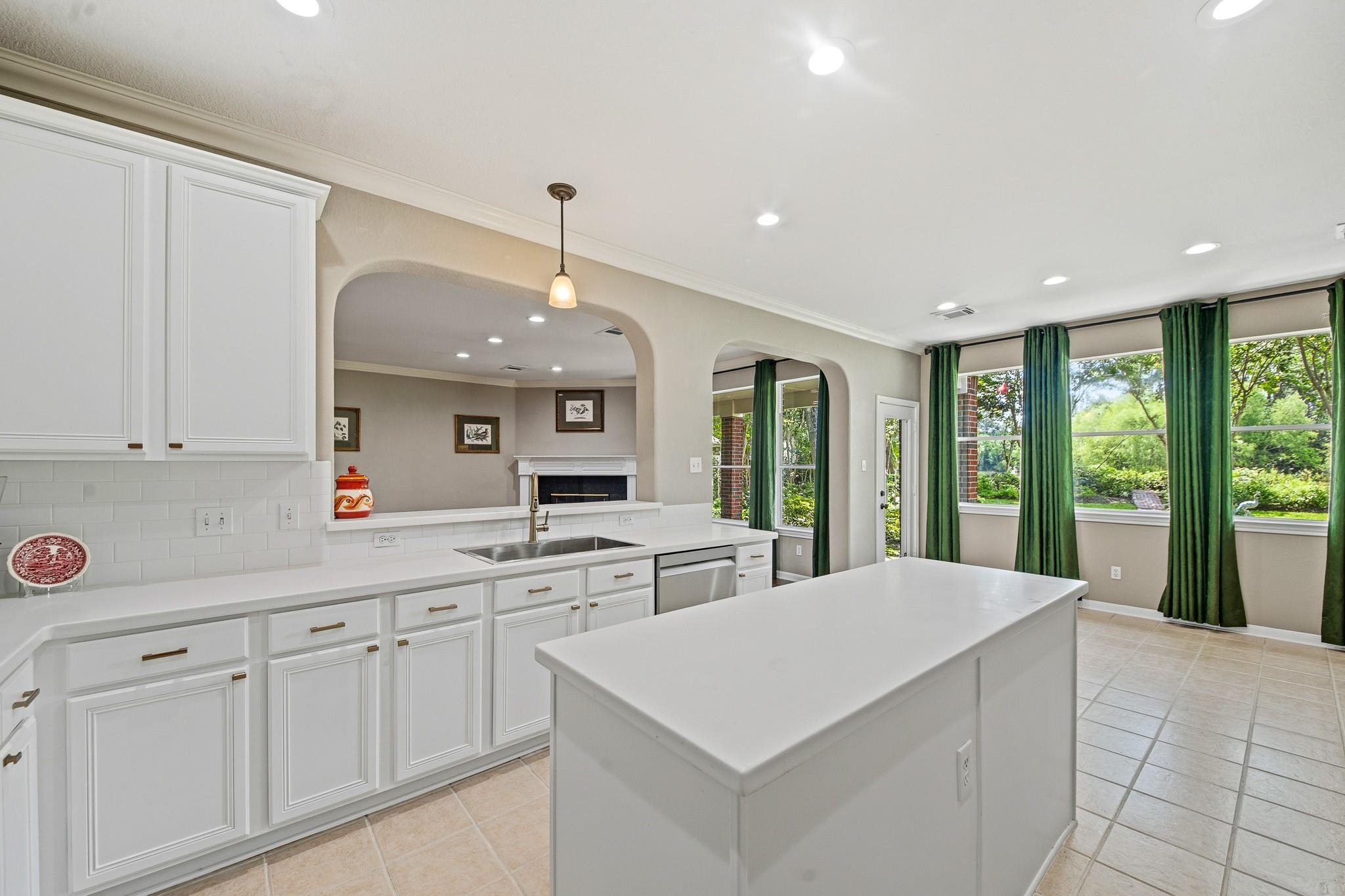 Sotherloch Lake Dr, Spring, TX 77379 #1