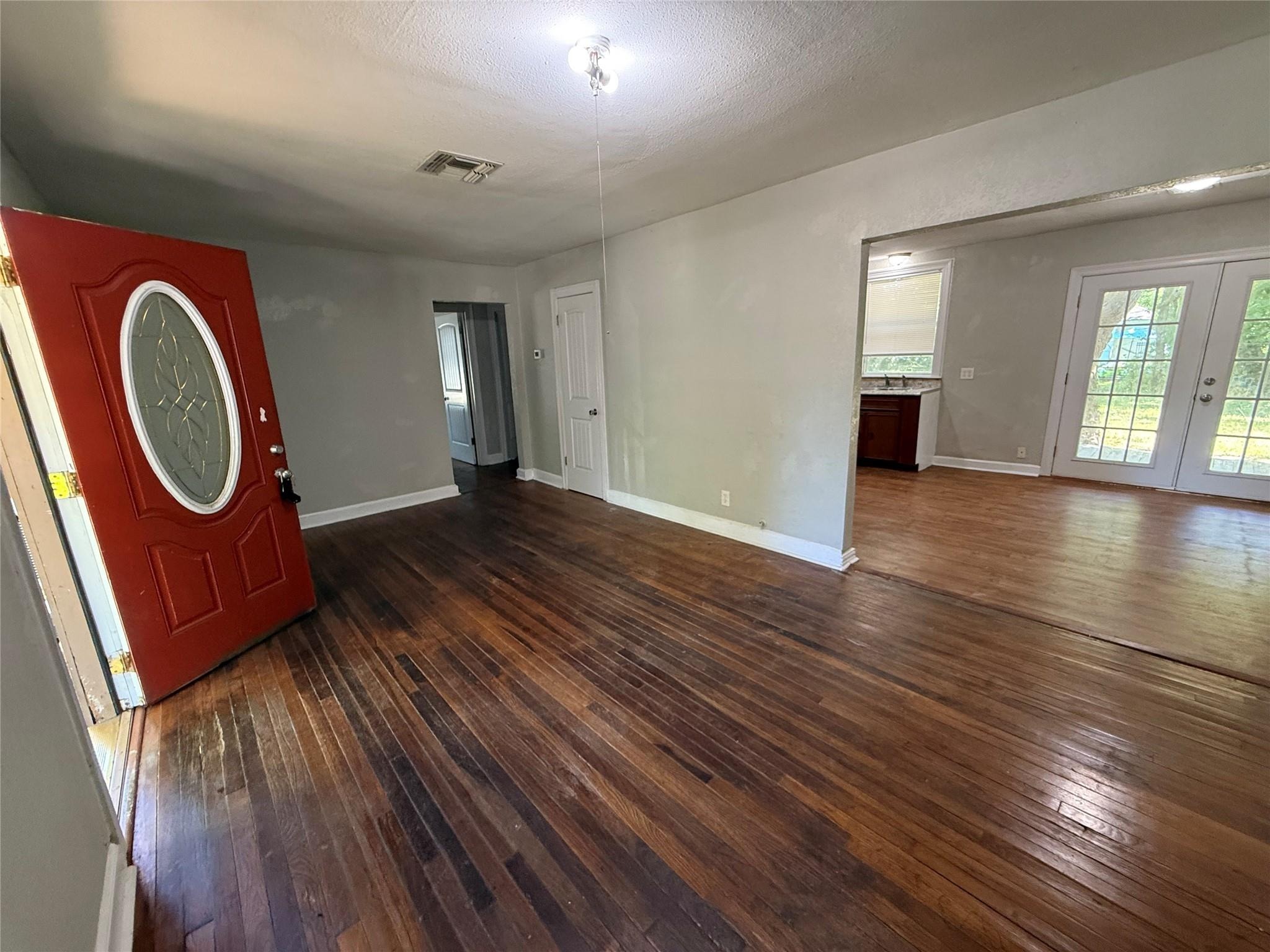 17th Ave, Texas City, TX 77590