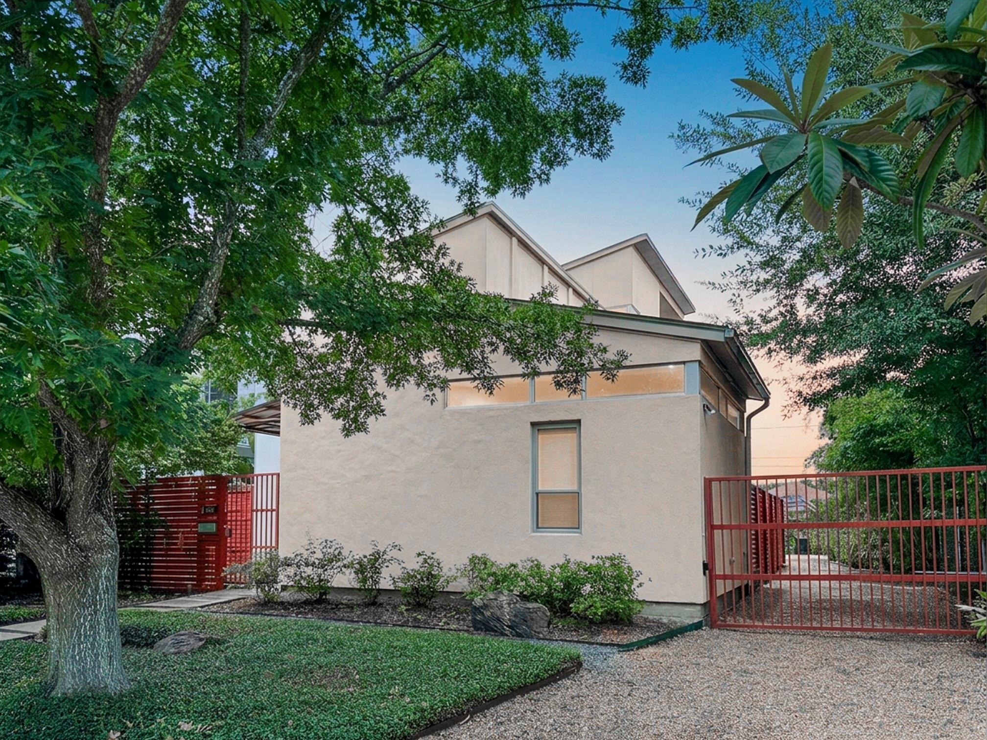 Marshall St, Houston, TX 77006