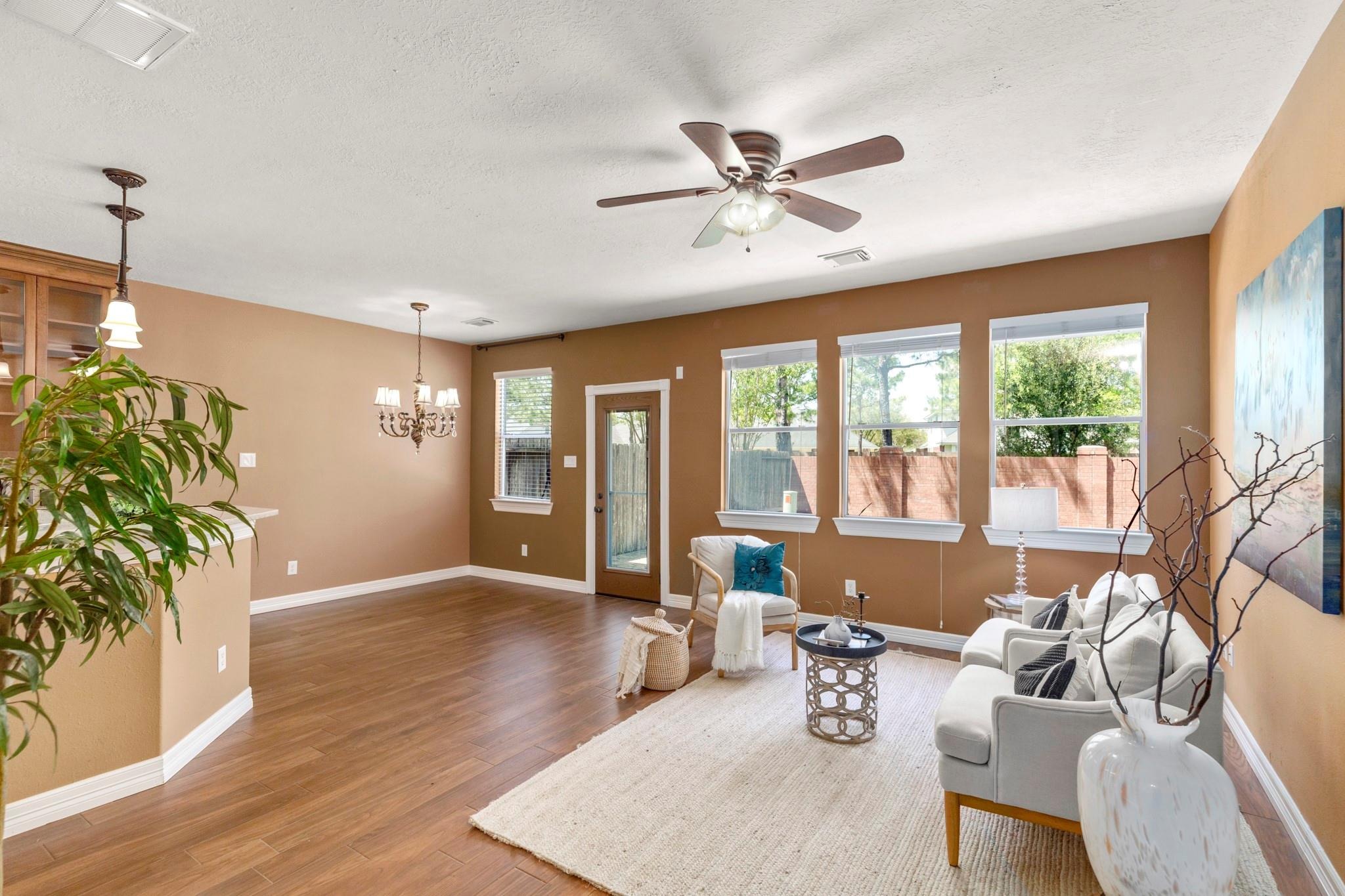 Finchgrove Ln, Katy, TX 77494