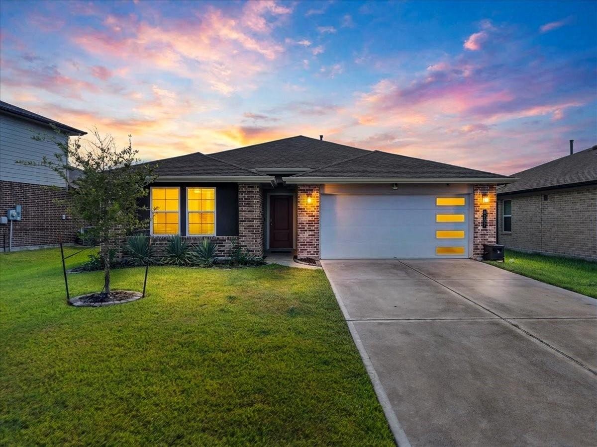Sugar Cane Ln, Rosharon, TX 77583
