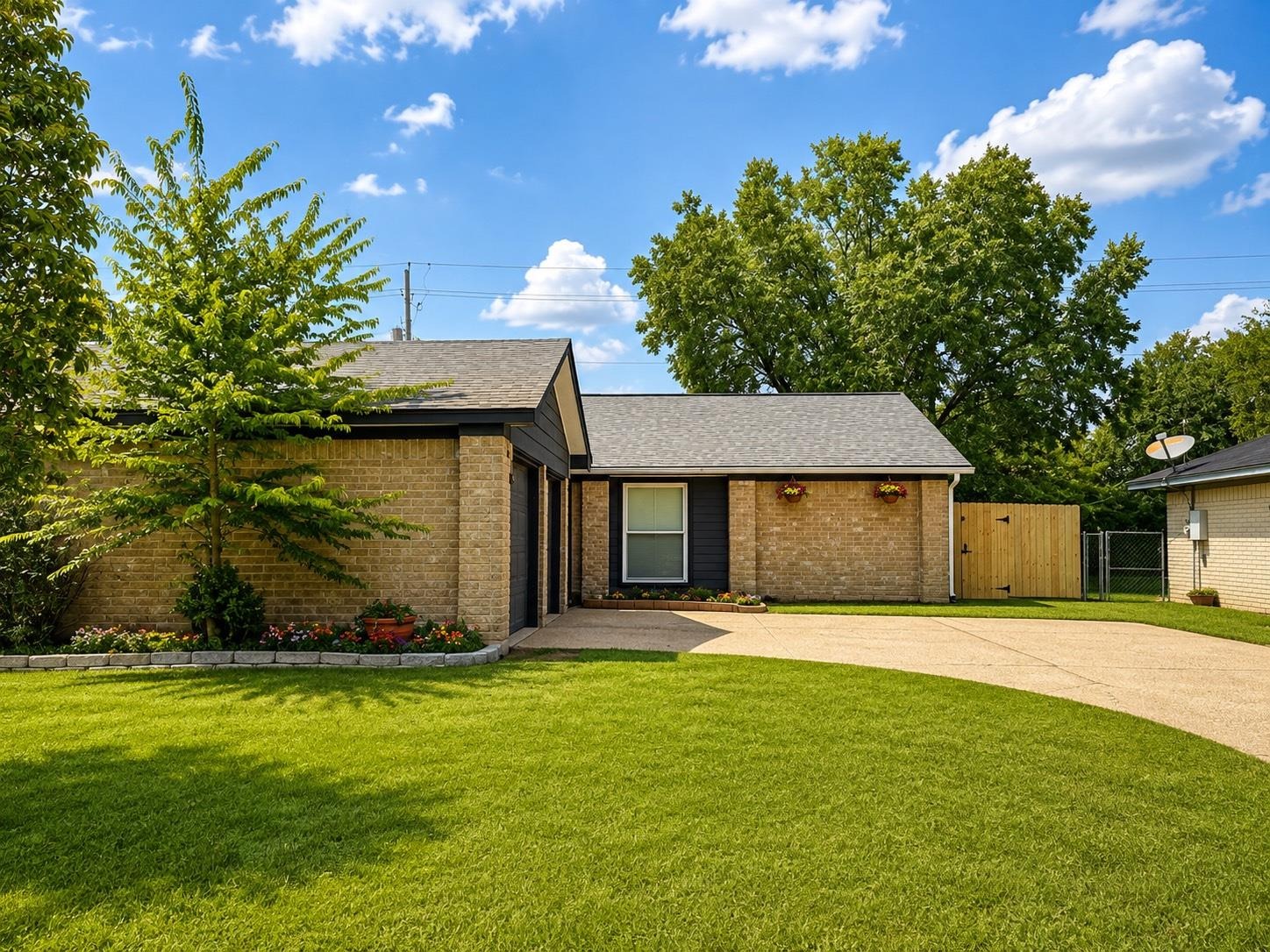Wavecrest St, League City, TX 77573