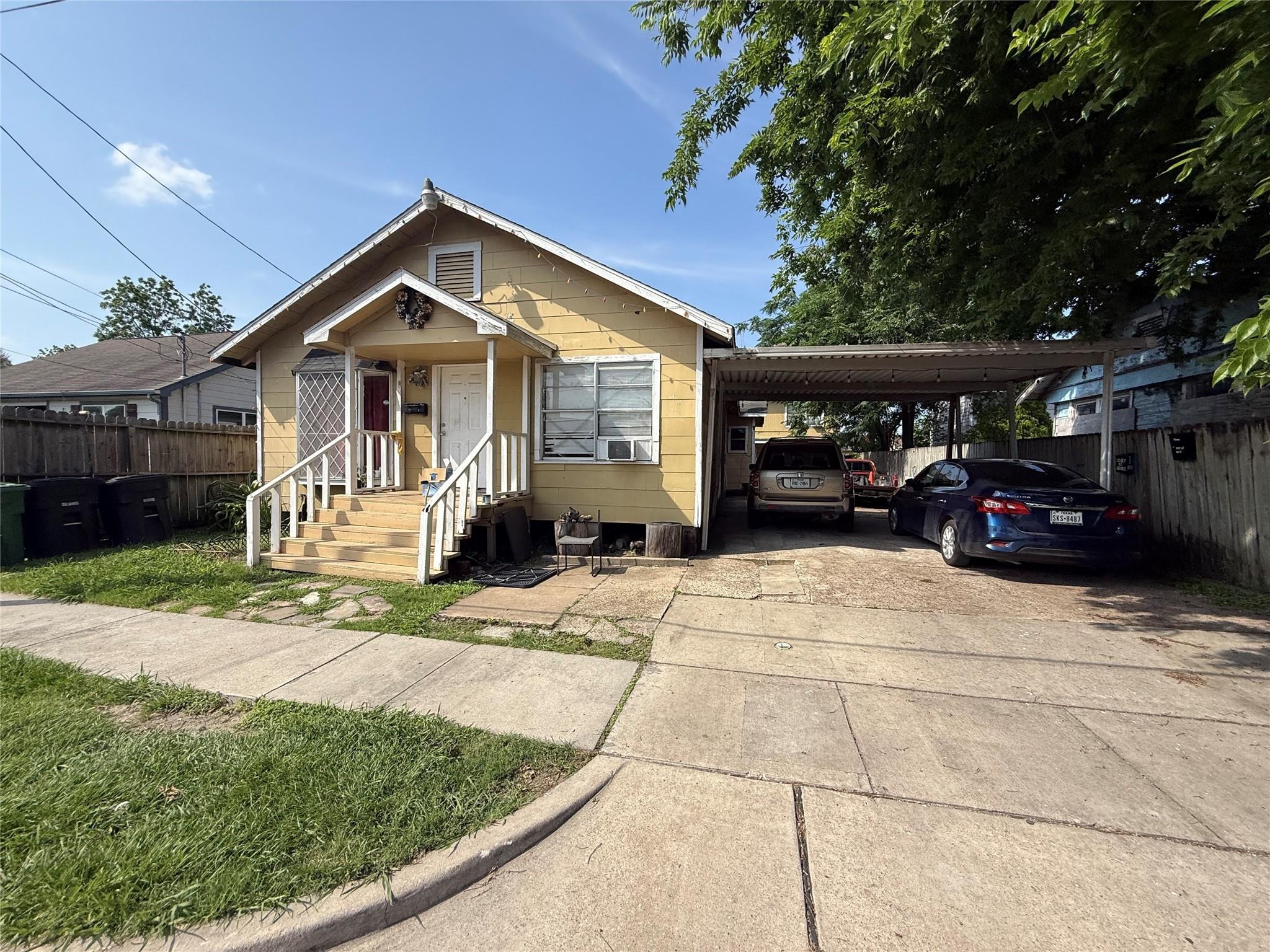 Avenue P , Houston, TX 77011