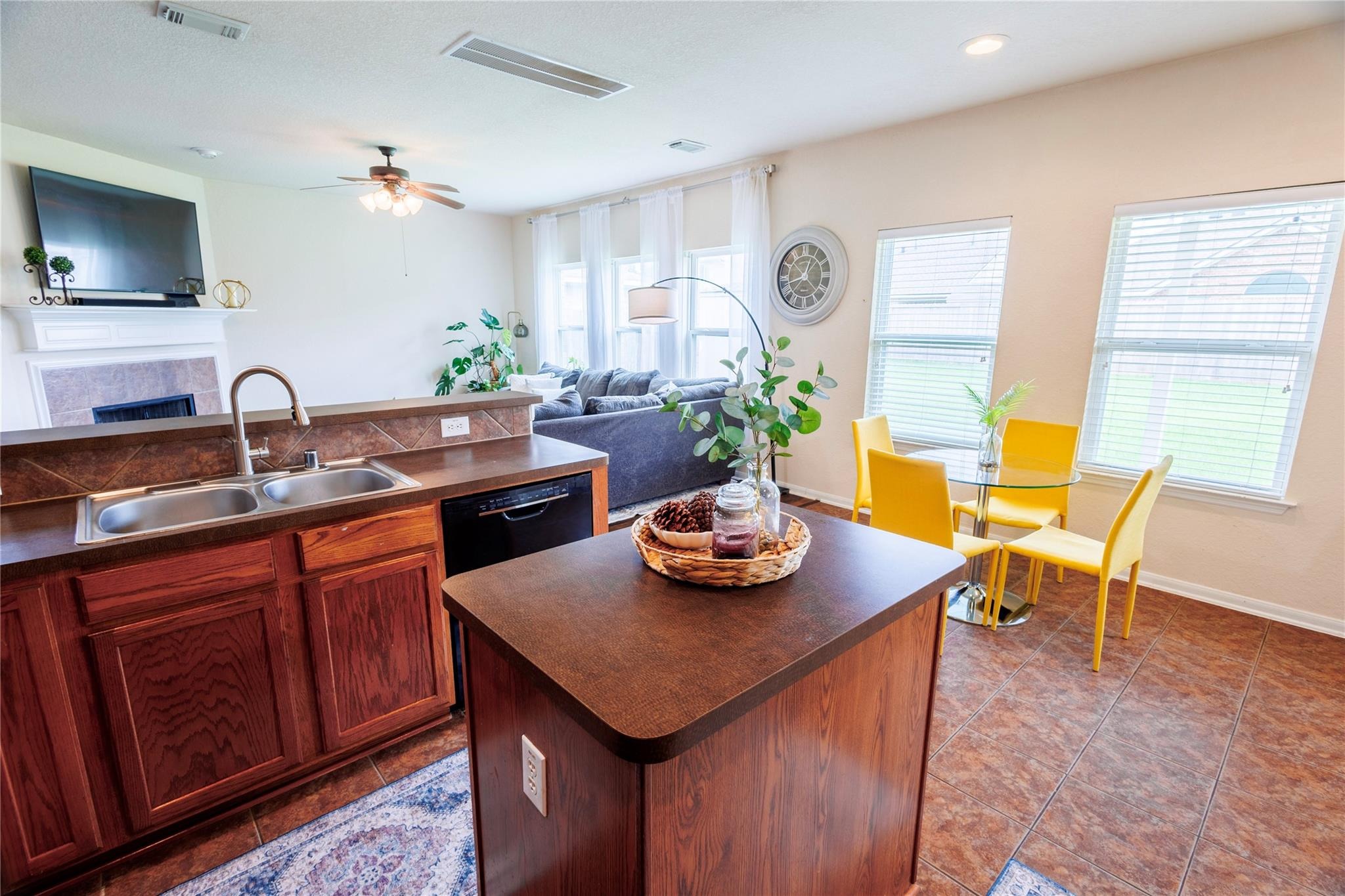 Twin Crk, Missouri City, TX 77459 #1