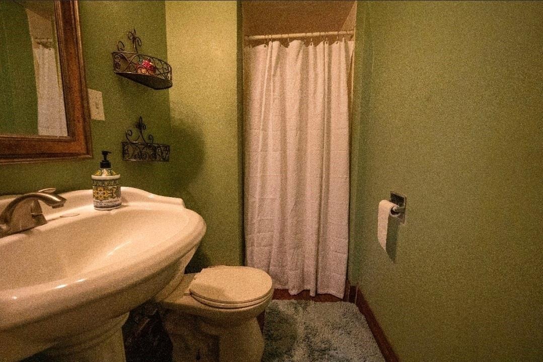 Shadowdale Dr, Houston, TX 77043 #1