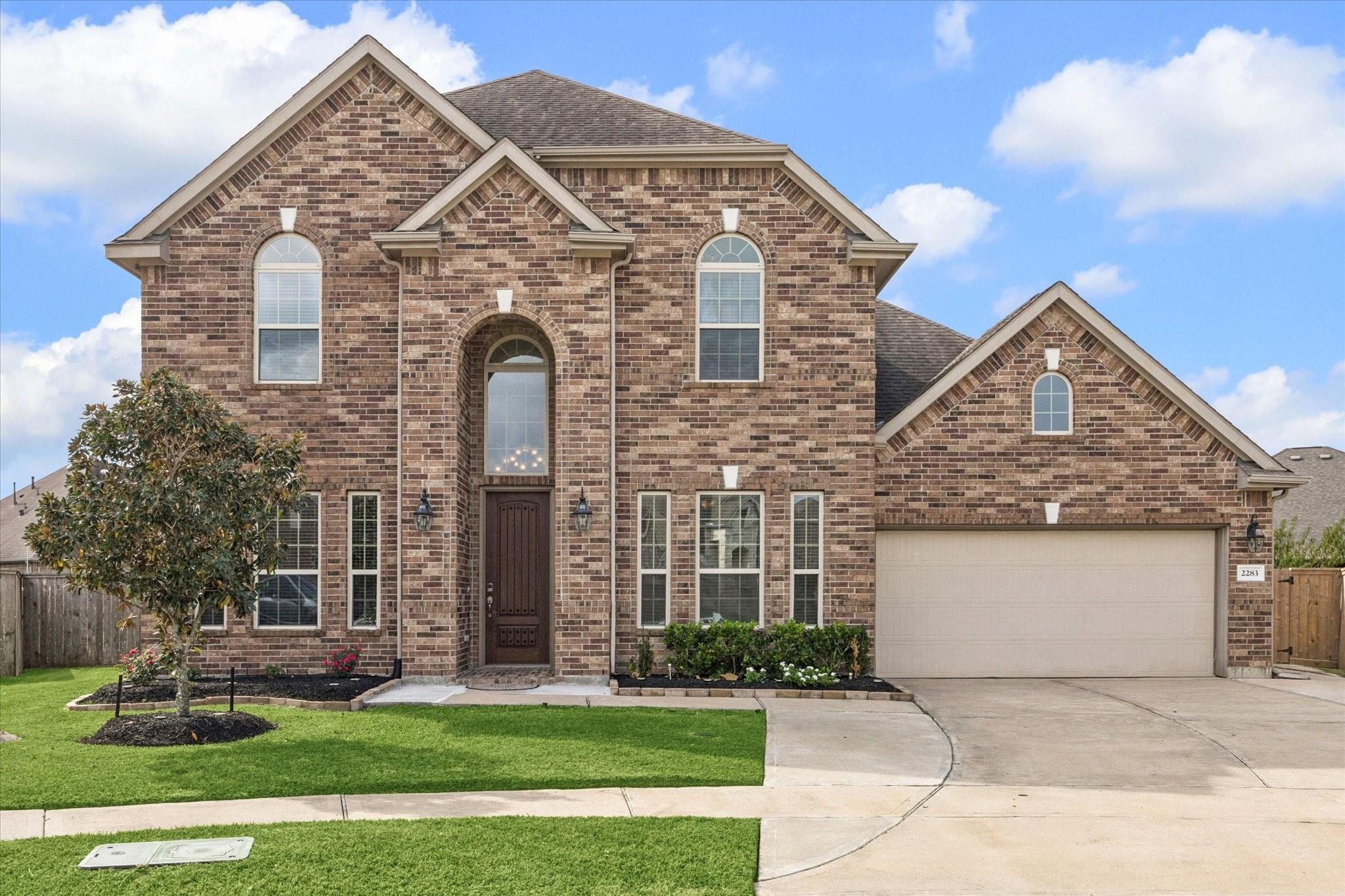 Rising Bay Ct, League City, TX 77573