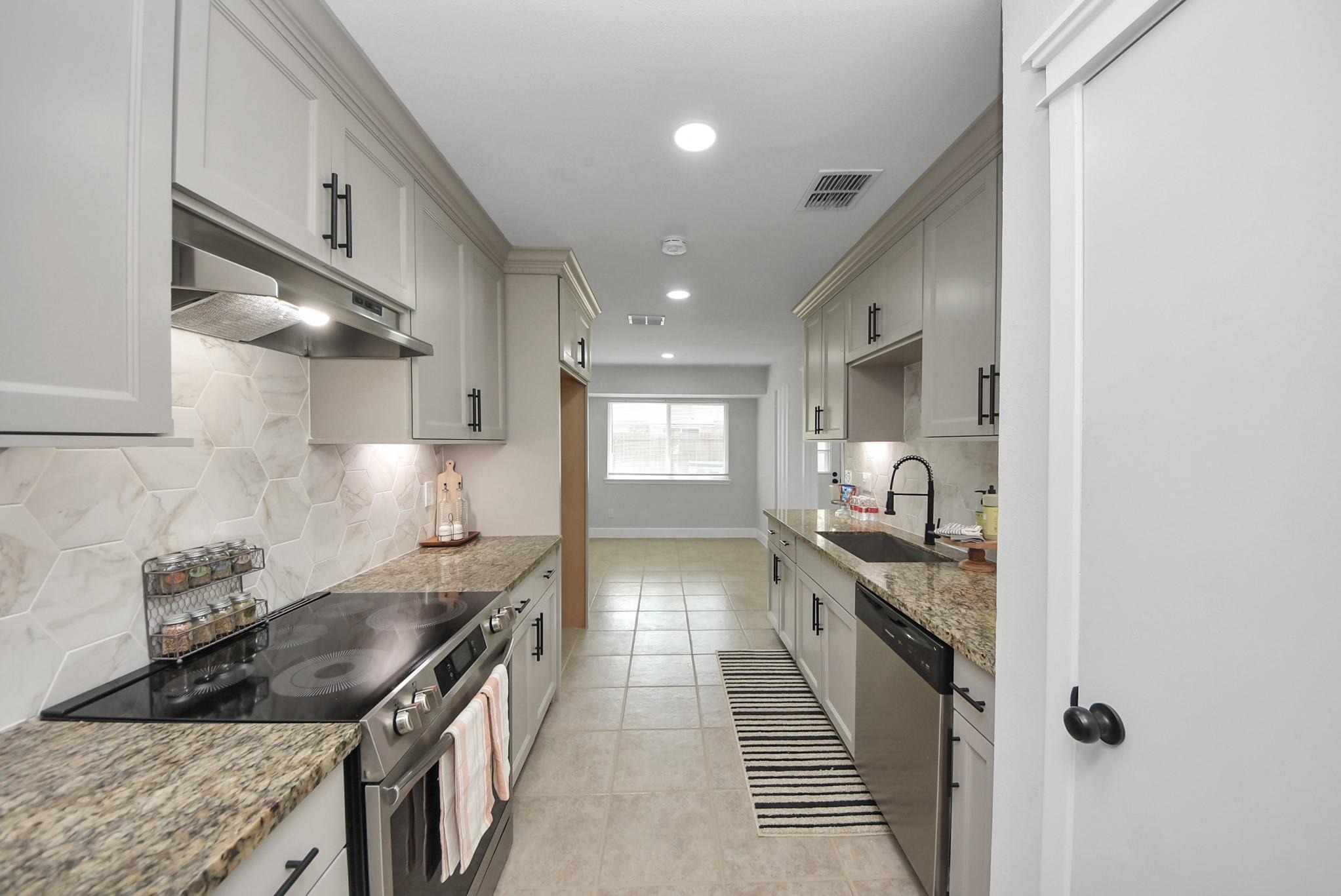 Sweetwind Ln, Spring, TX 77373 #1