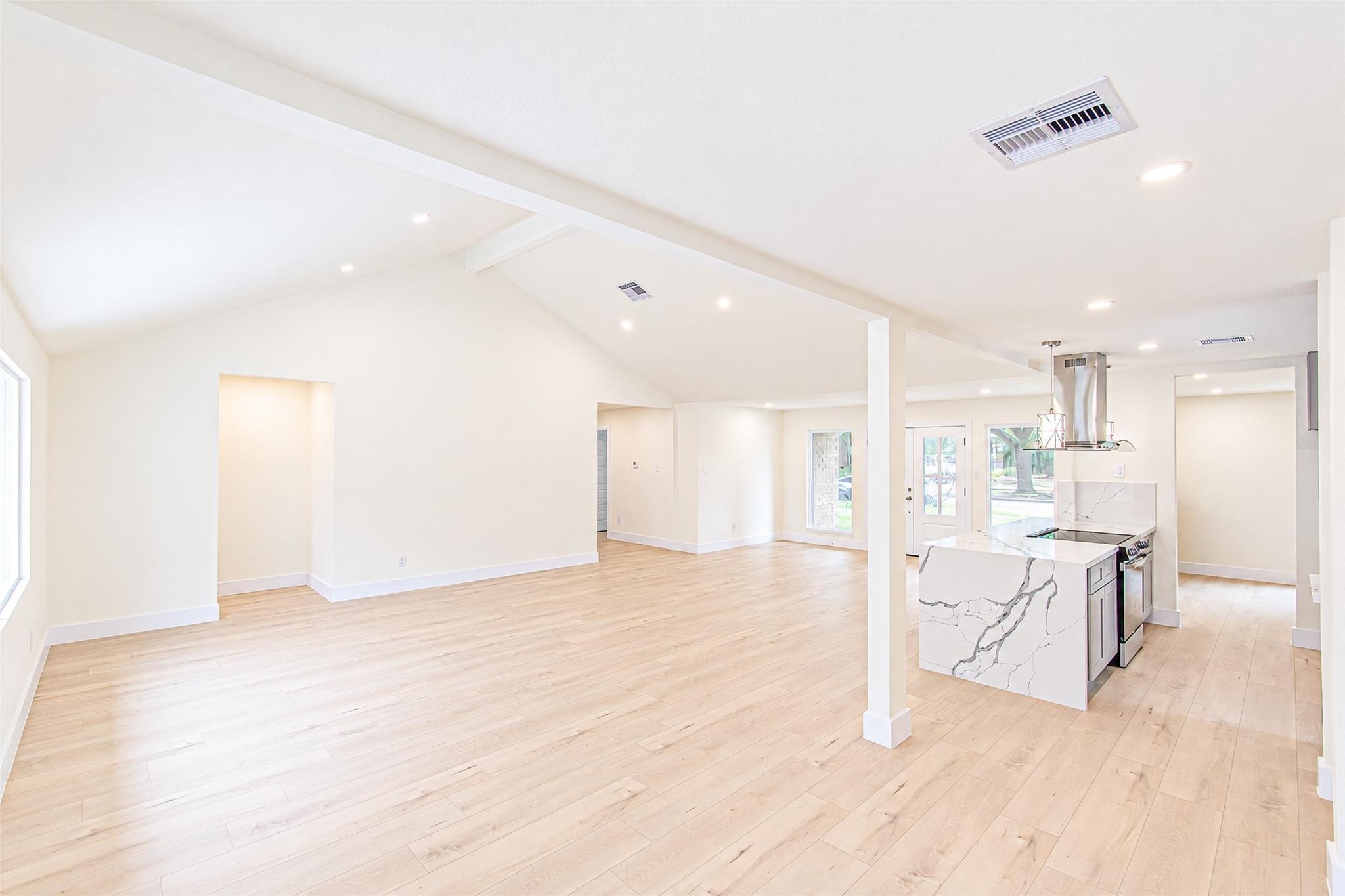 Candle Ln, Houston, TX 77071