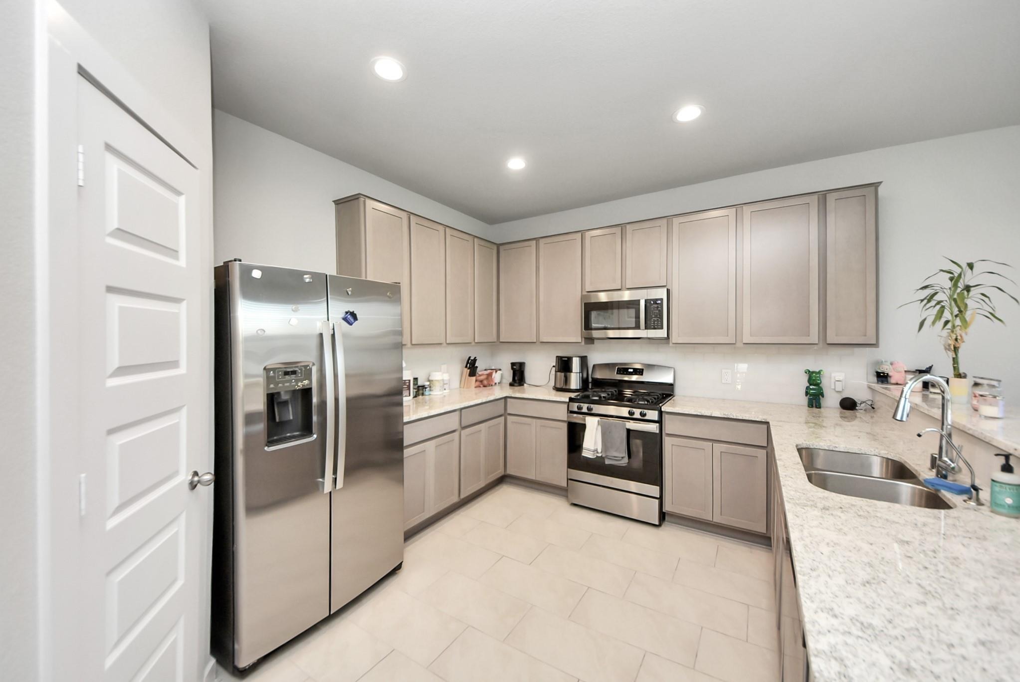 Olive Sparrow Ln, Houston, TX 77049 #1