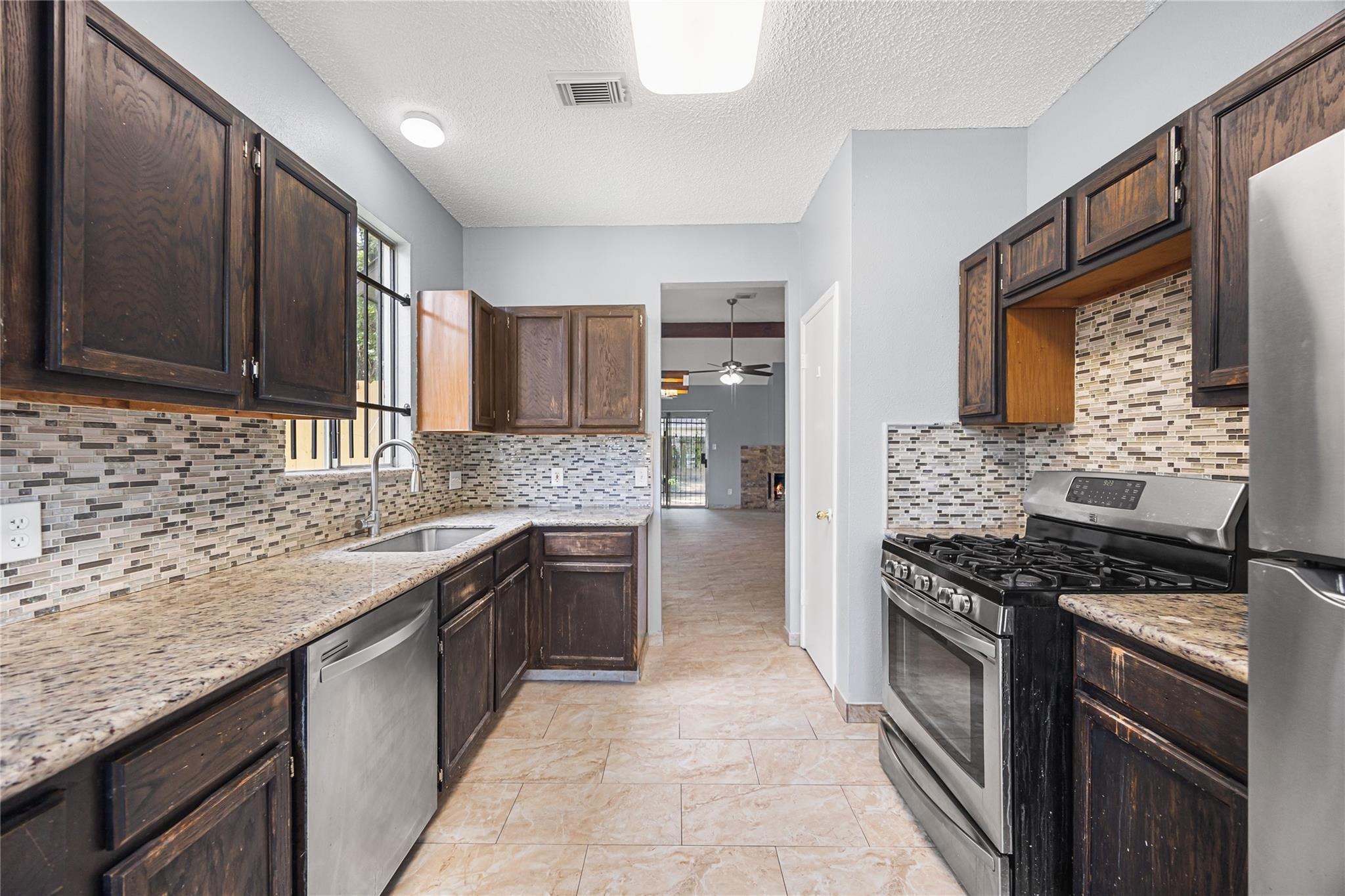 Summer Trail Dr, Houston, TX 77040 #1