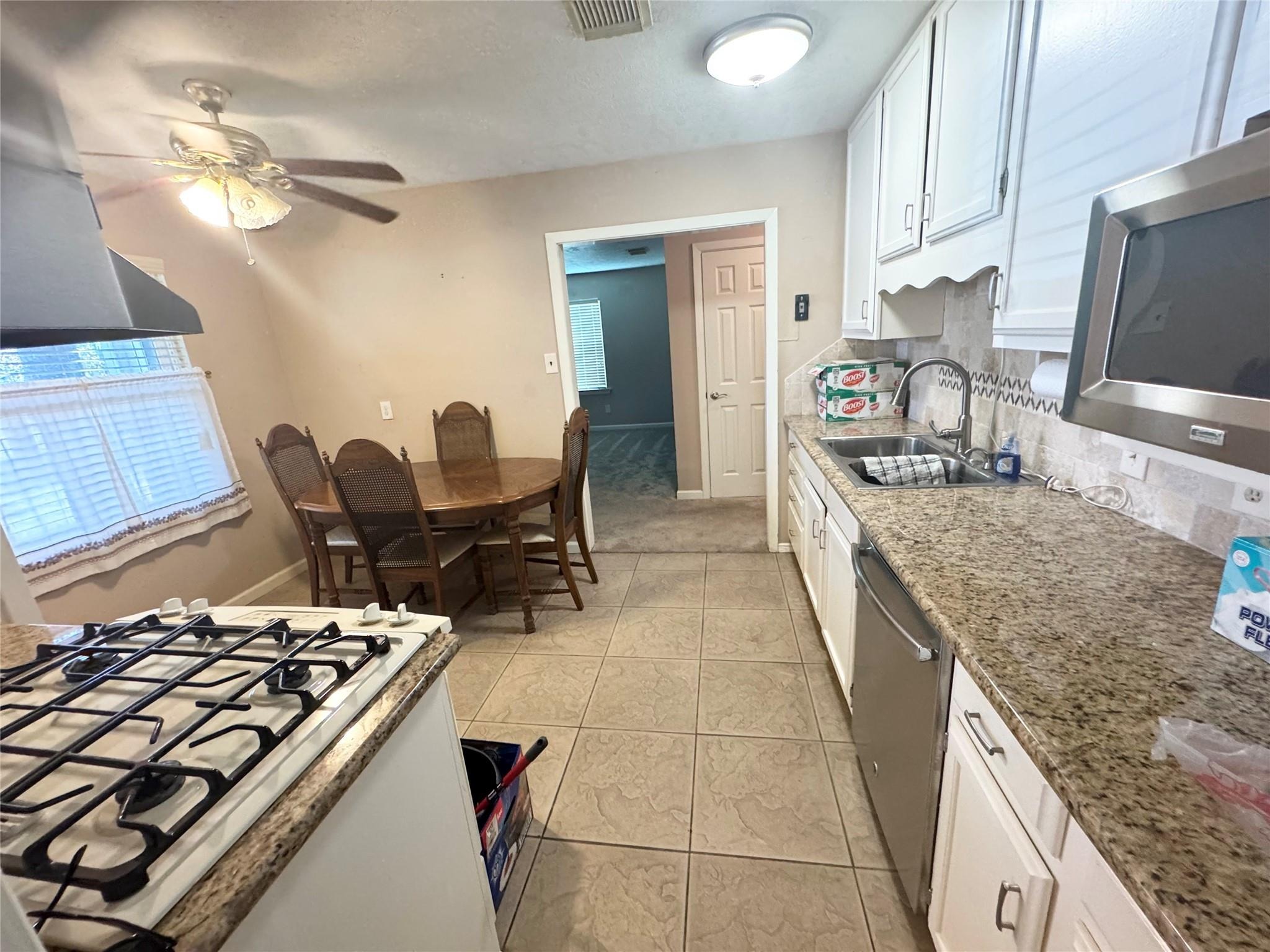 Melbourne St, Houston, TX 77026 #1