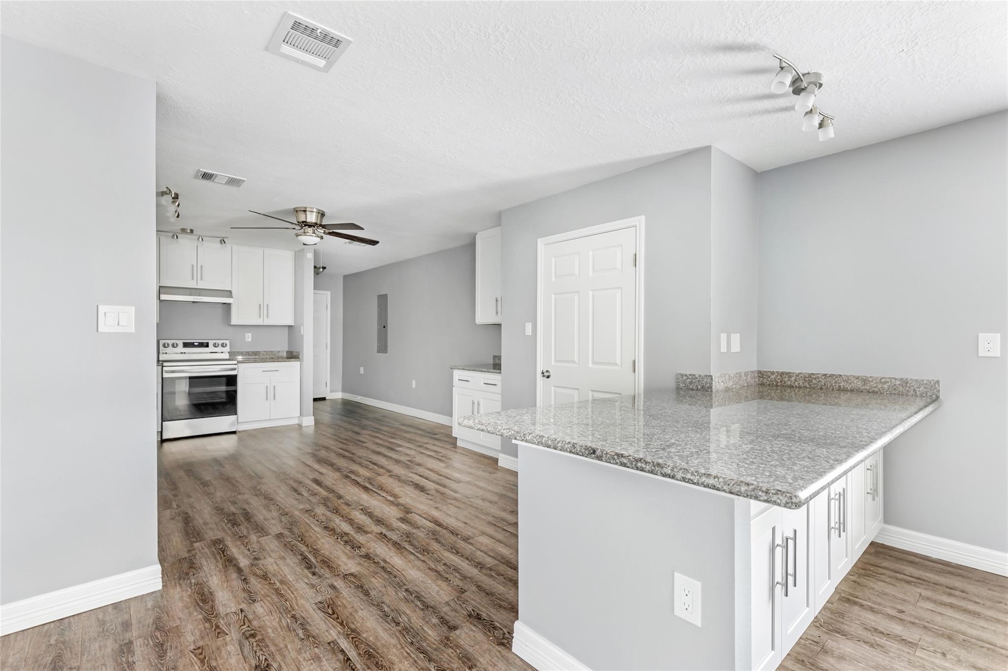 Defee Ave, Baytown, TX 77520 #1