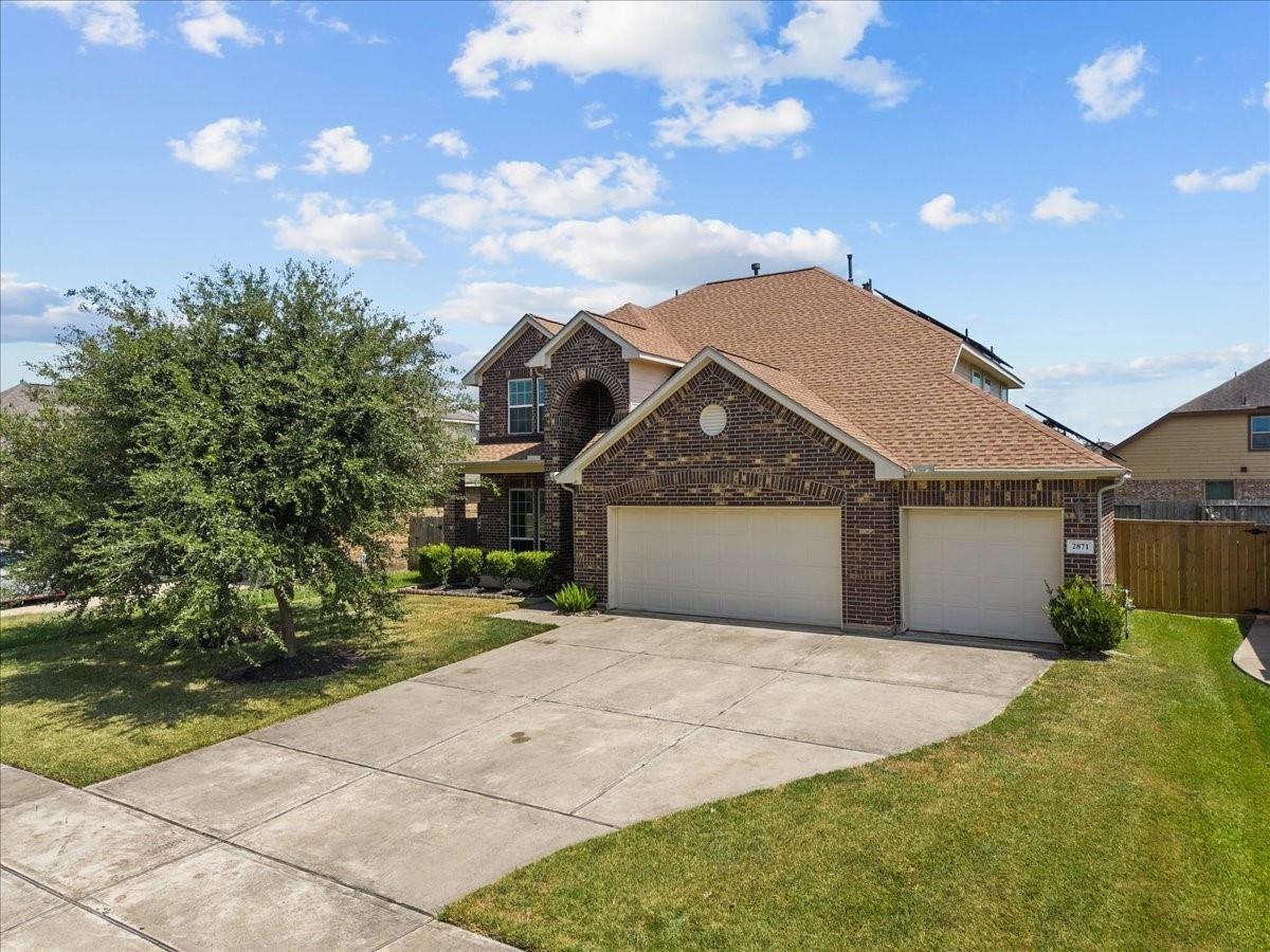 Ginger Cove Ln, Dickinson, TX 77539
