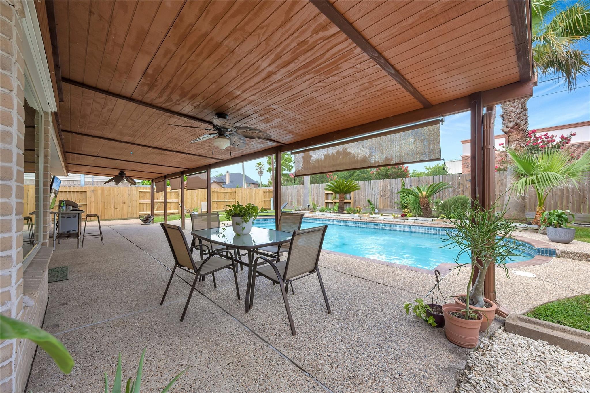 Country Ln, League City, TX 77573