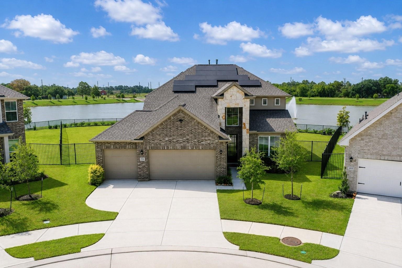 Temple Grove Dr, Rosharon, TX 77583