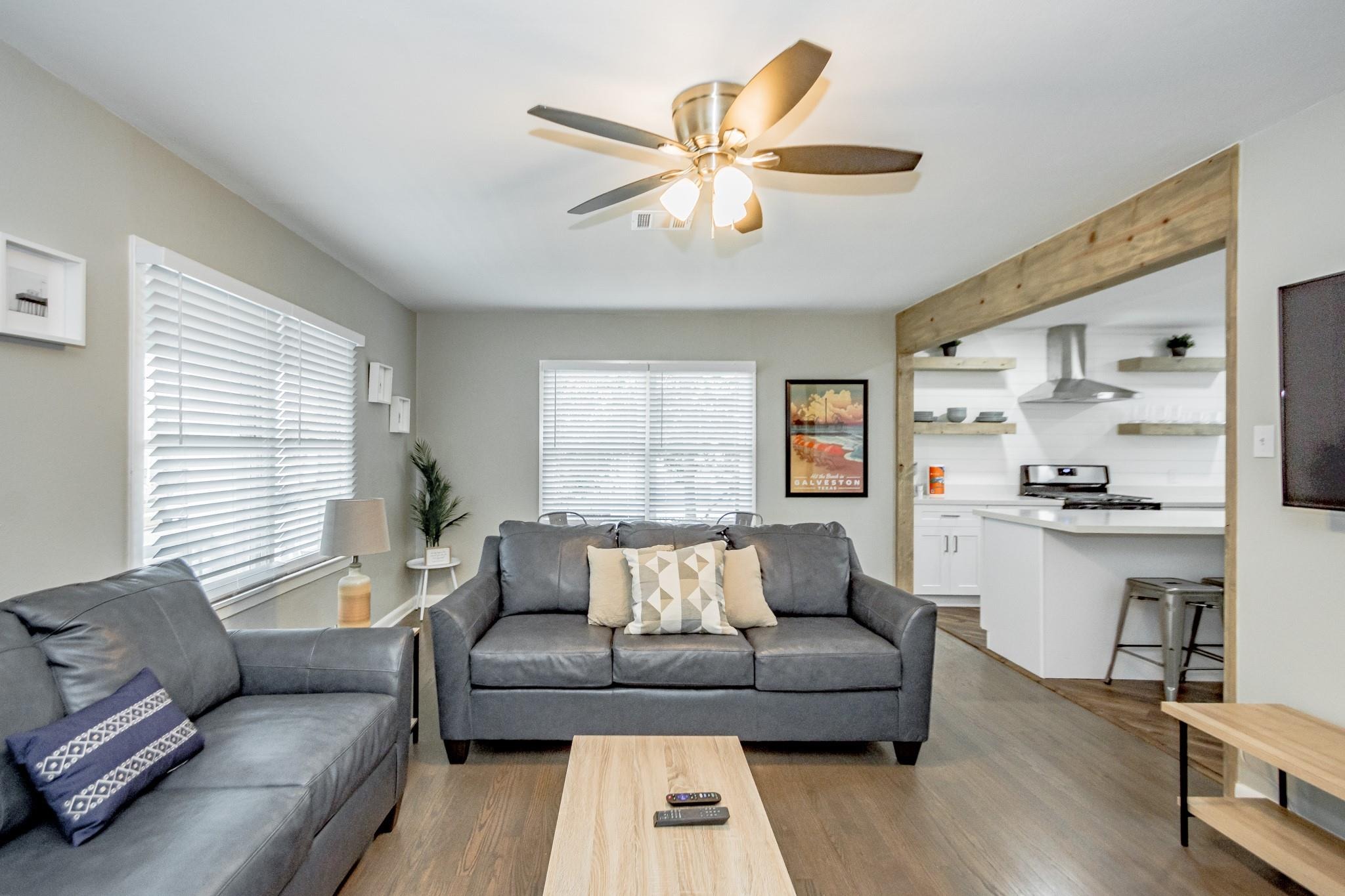 45th St, Galveston, TX 77550 #1