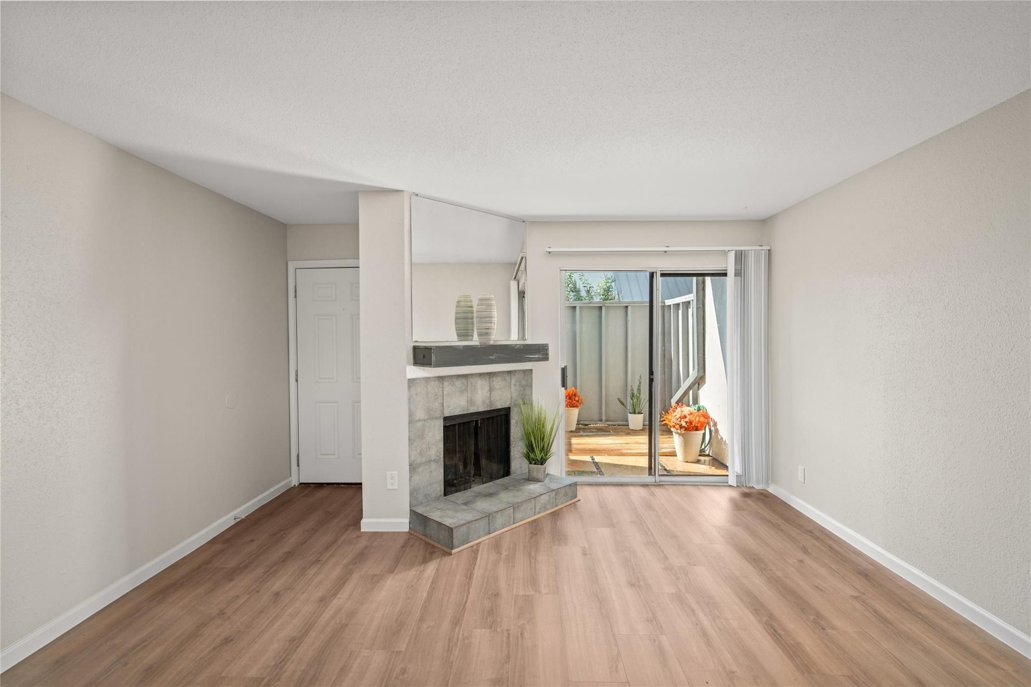 Glenmont Dr, Houston, TX 77081 #1