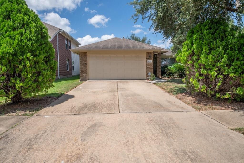 Wind Trace Dr, Katy, TX 77449