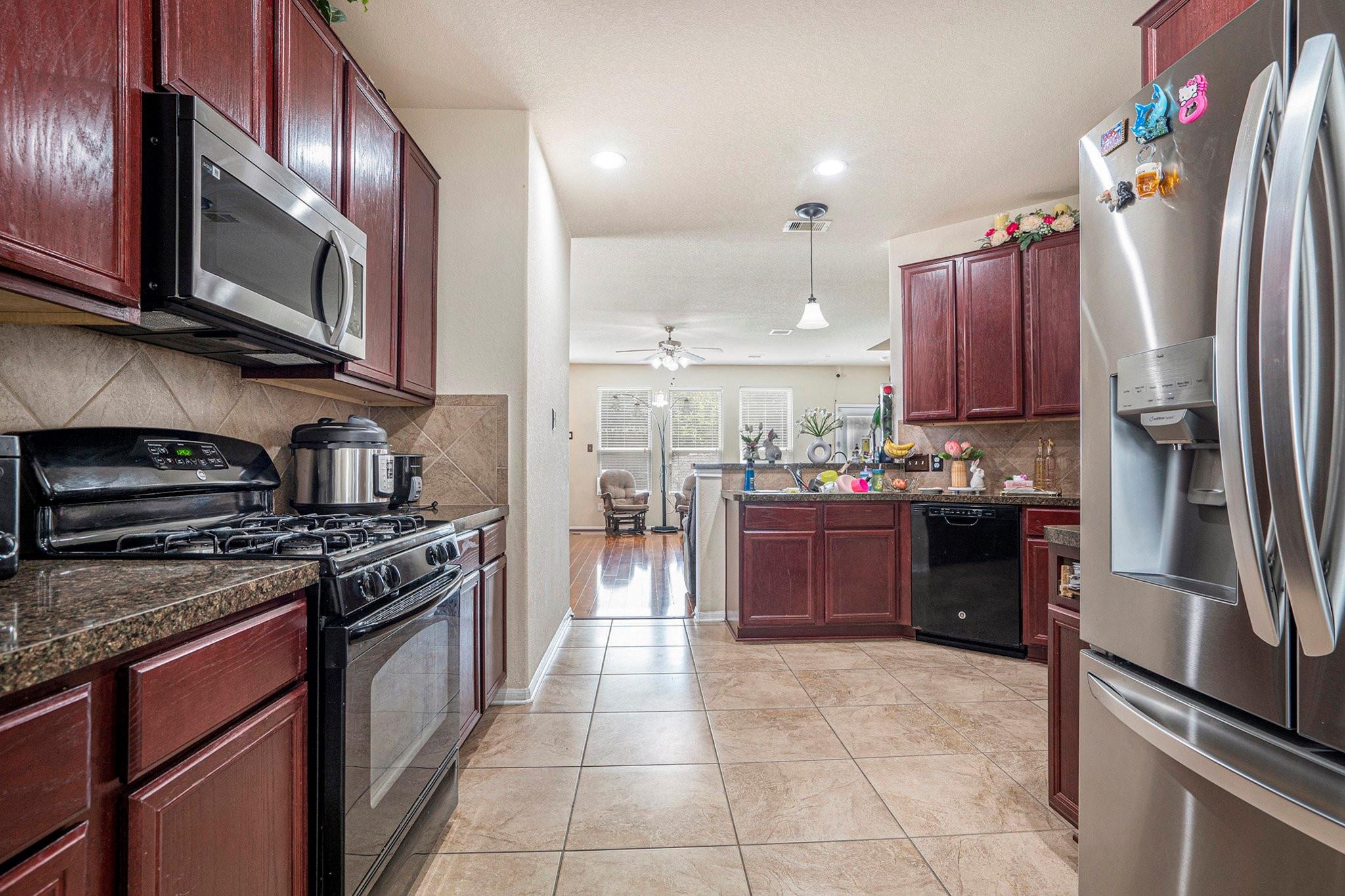 El Tigre Ln, Baytown, TX 77521 #1