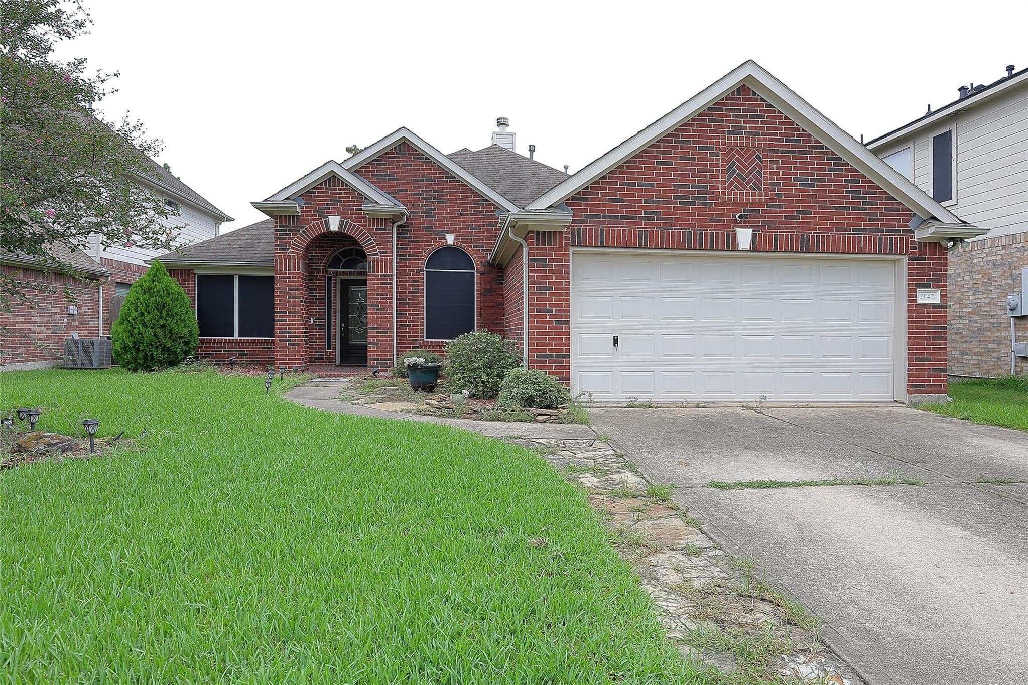 Robinwood Dr, Deer Park, TX 77536