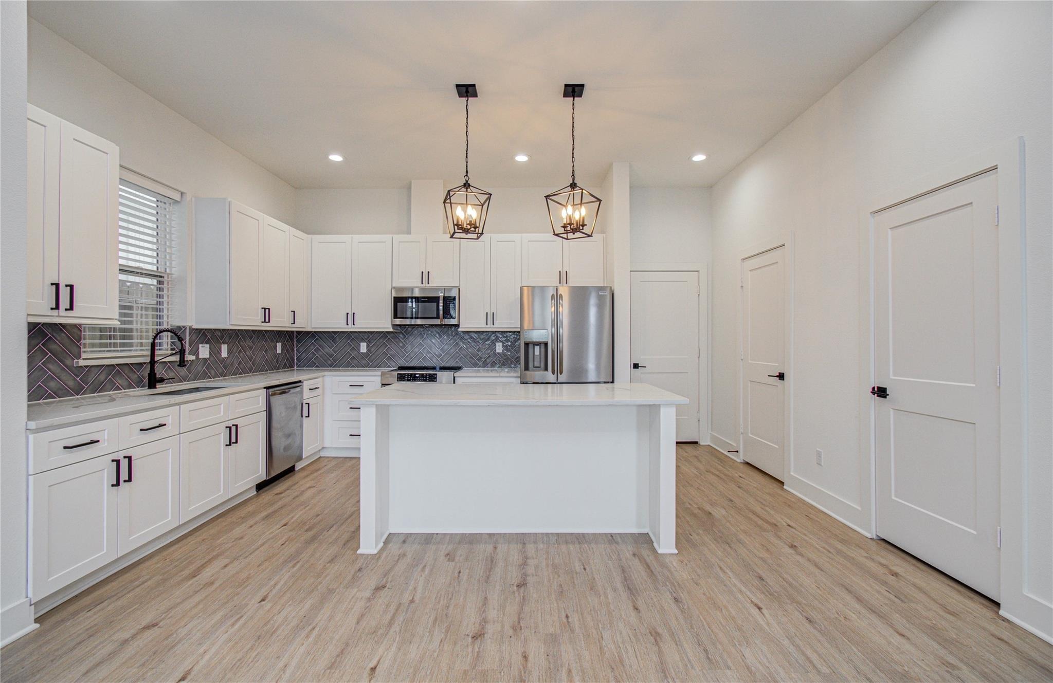 Highland Pine Ln, Houston, TX 77091 #1