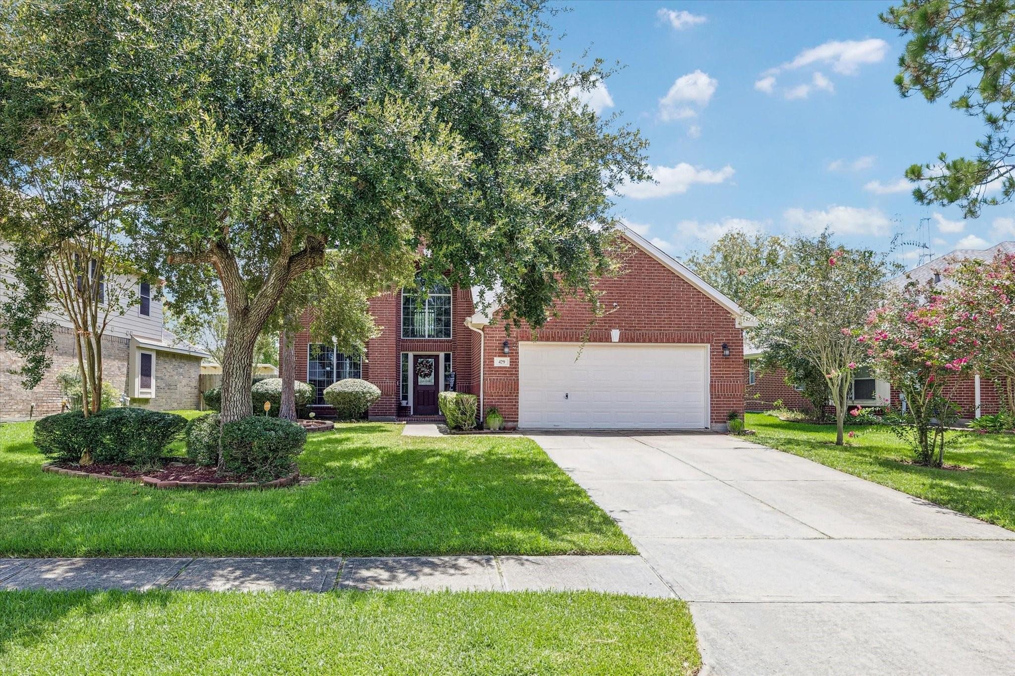 Blossomwood Dr, League City, TX 77573