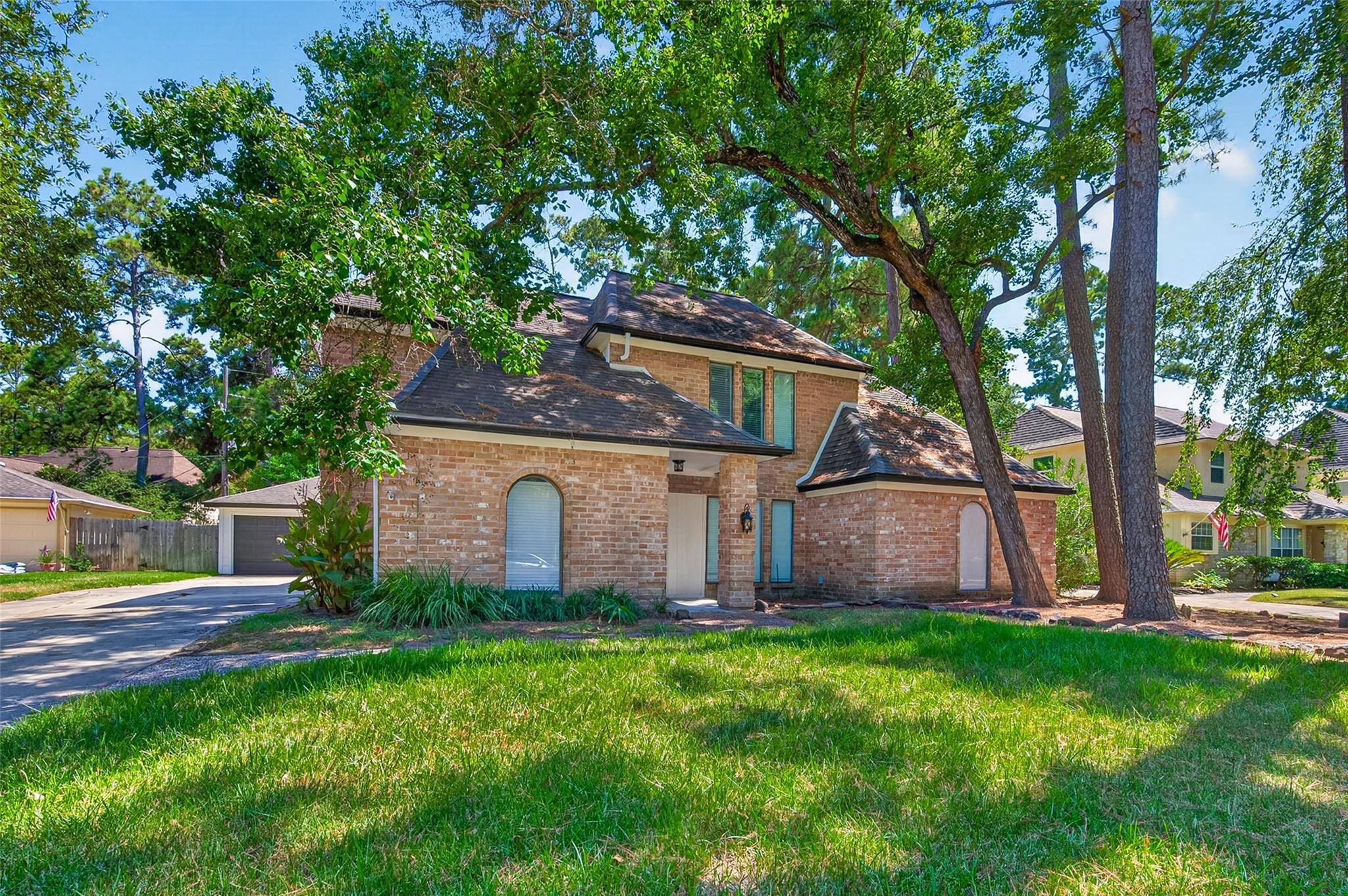 Cobble Ln, Spring, TX 77379