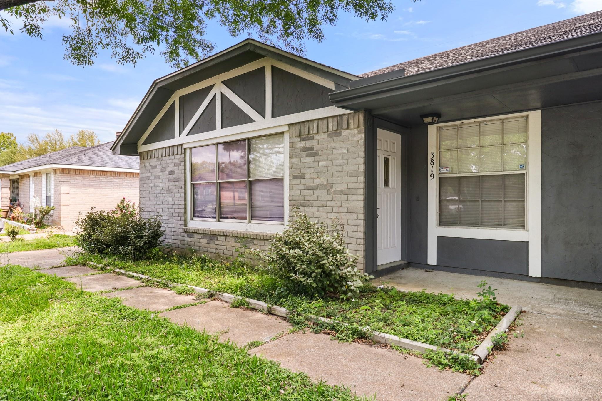 Westmeadow Dr, Houston, TX 77082