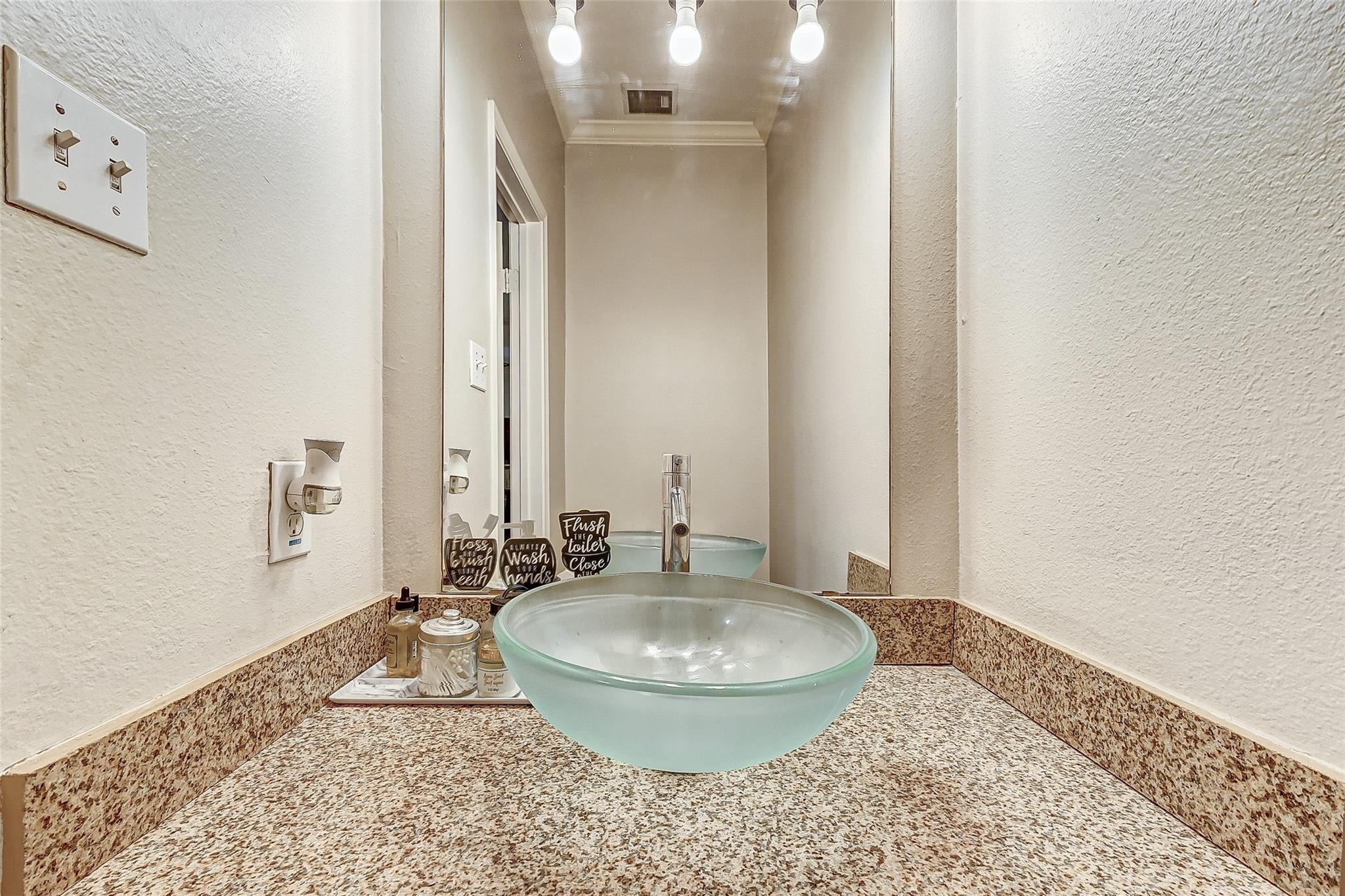 Red Oak Dr, Houston, TX 77090 #1