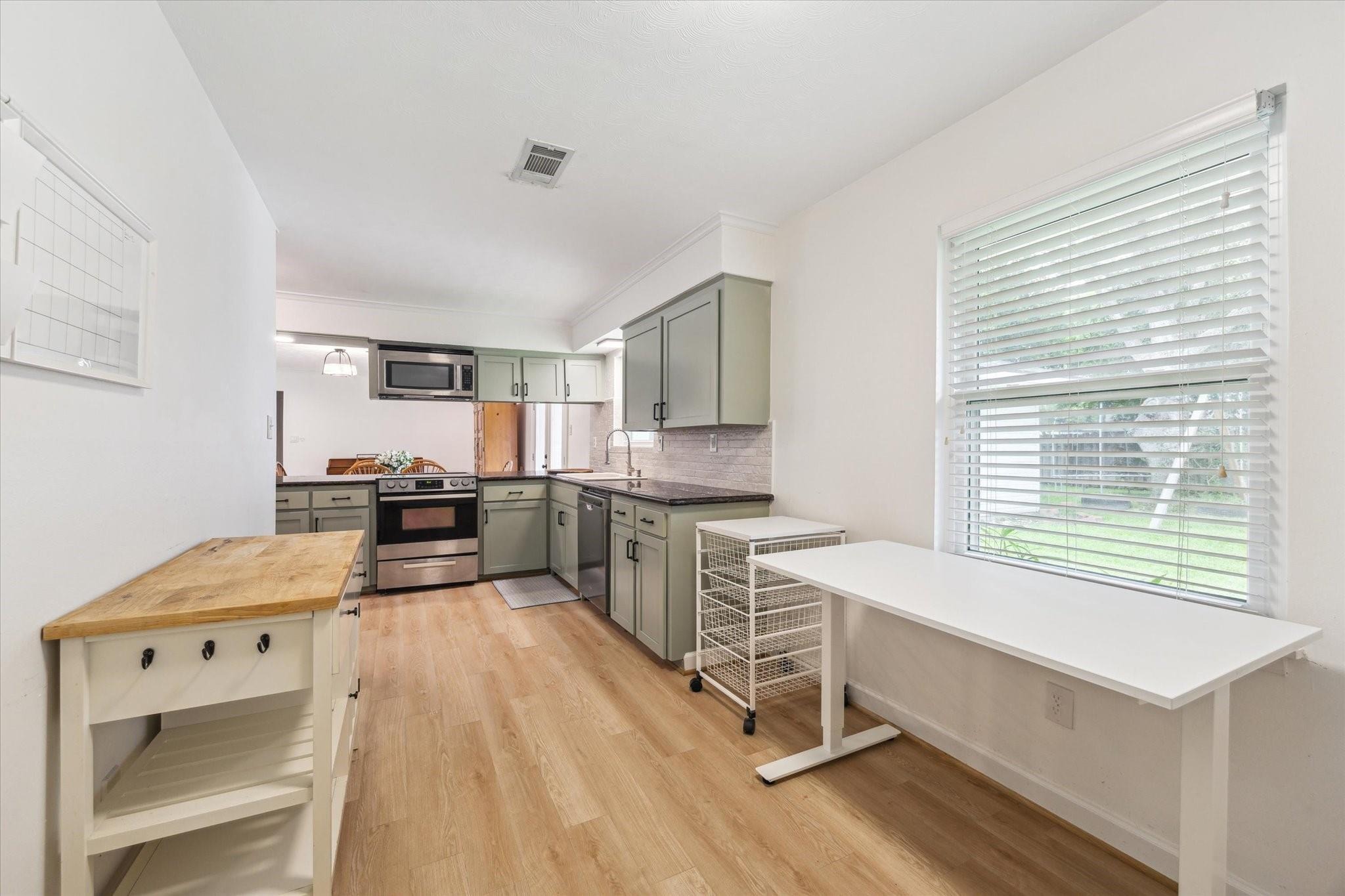 Mullins Dr, Houston, TX 77035 #1