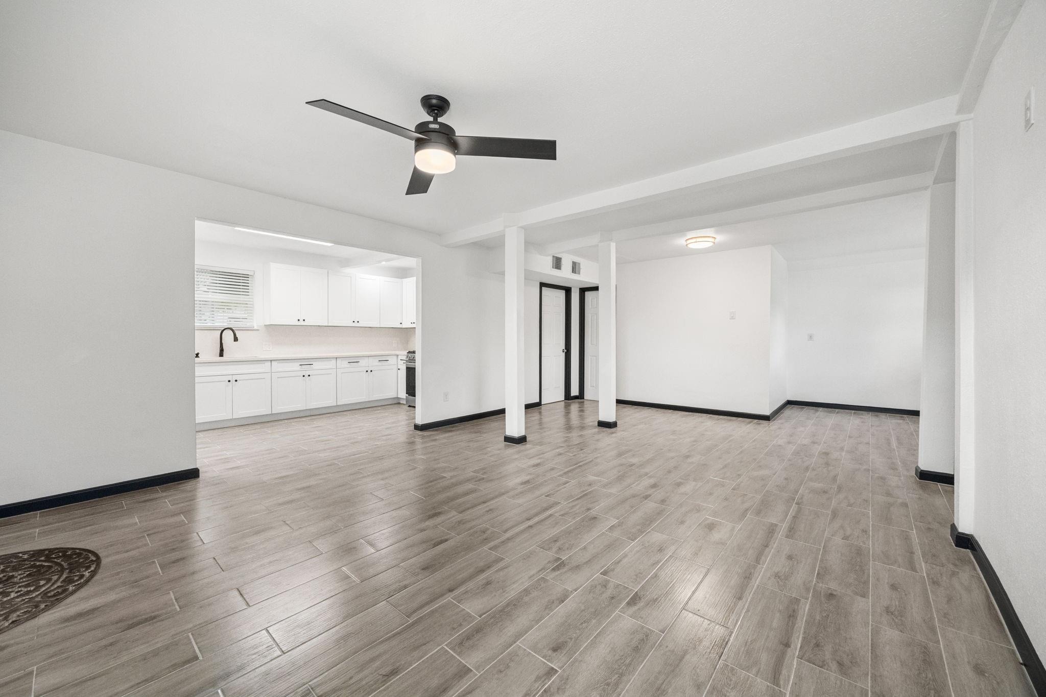 30th St, Galveston, TX 77550 #1