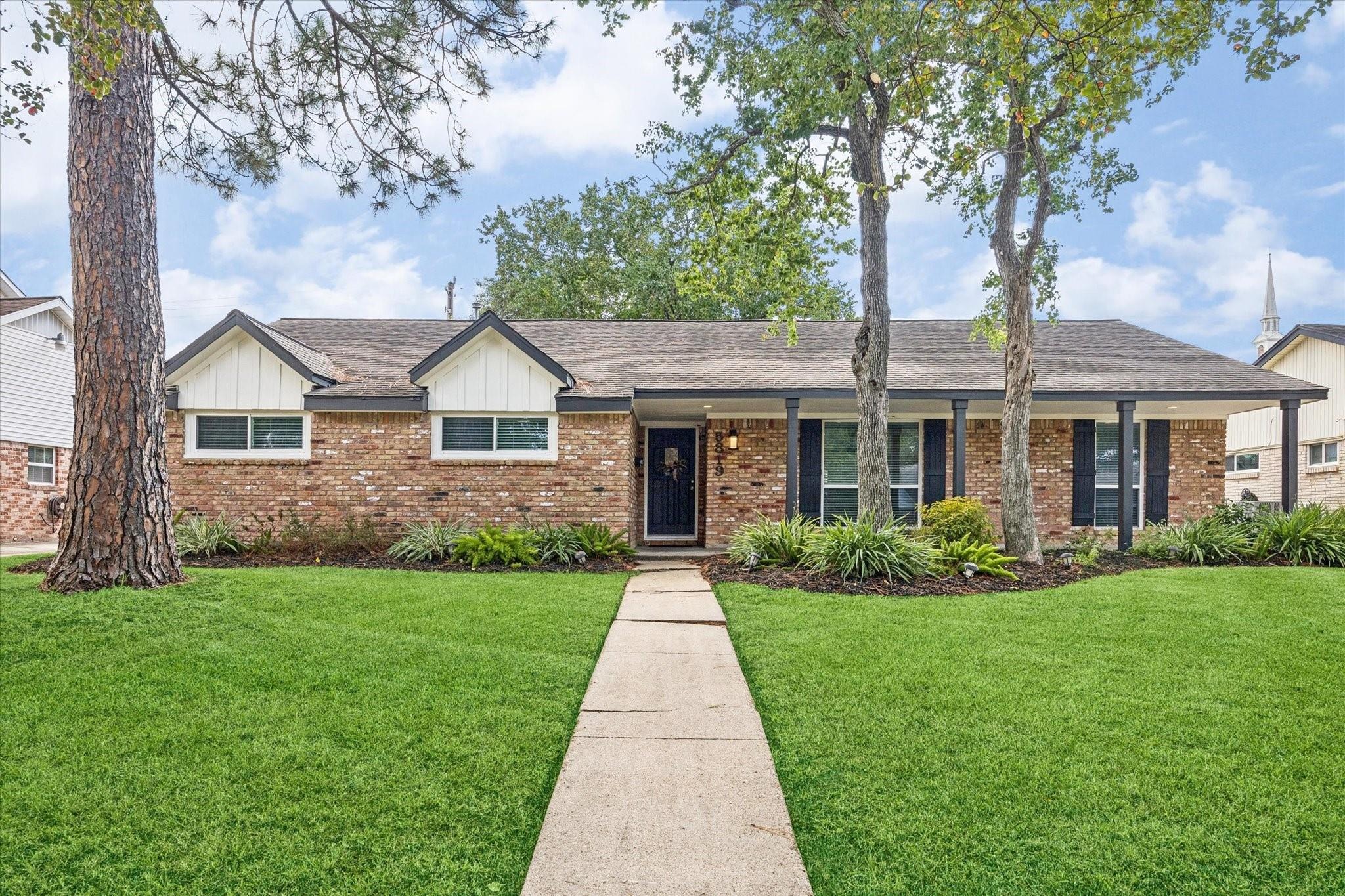 Cheena Dr, Houston, TX 77096